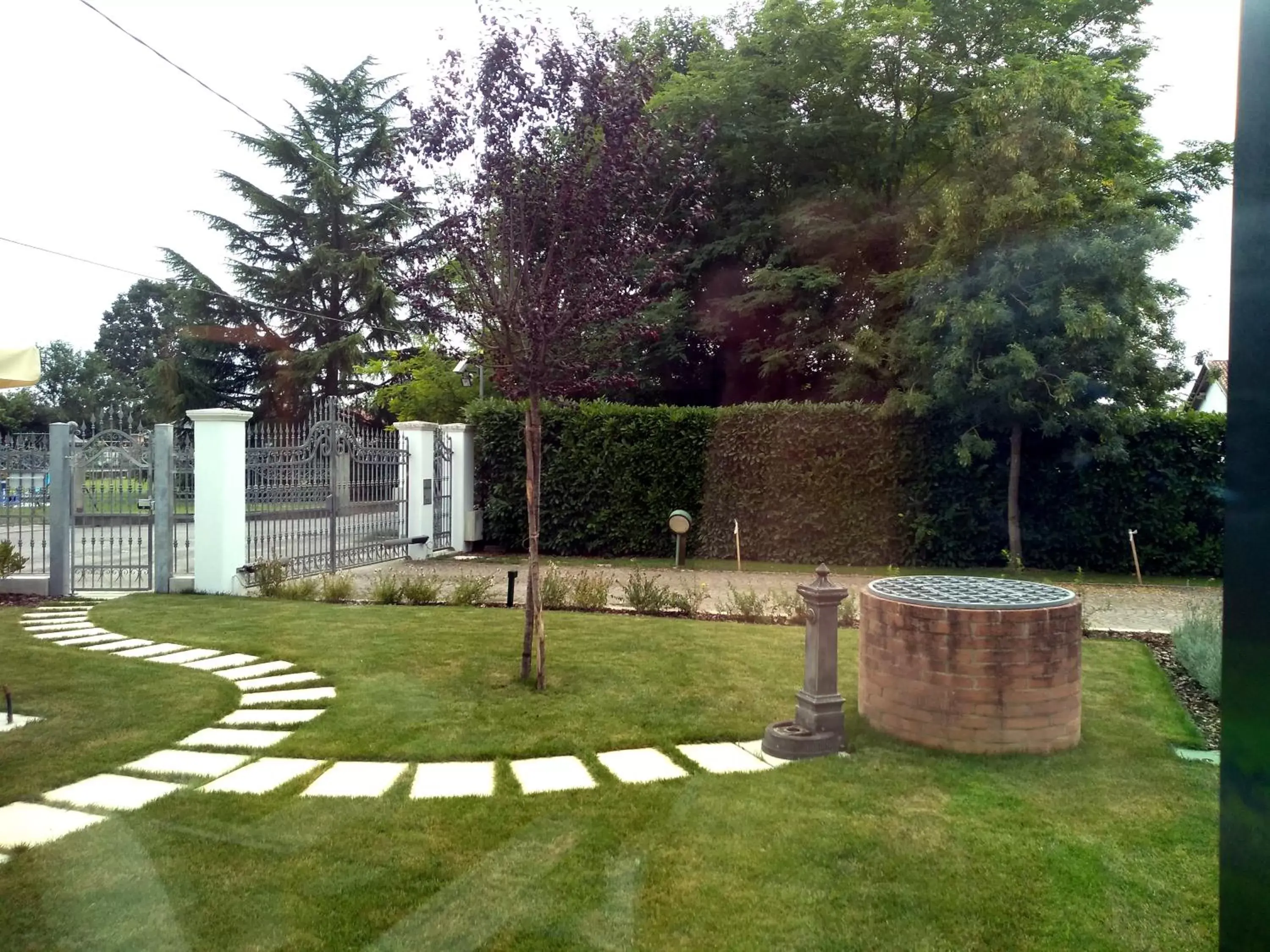 Garden in Le Mandragole B&B