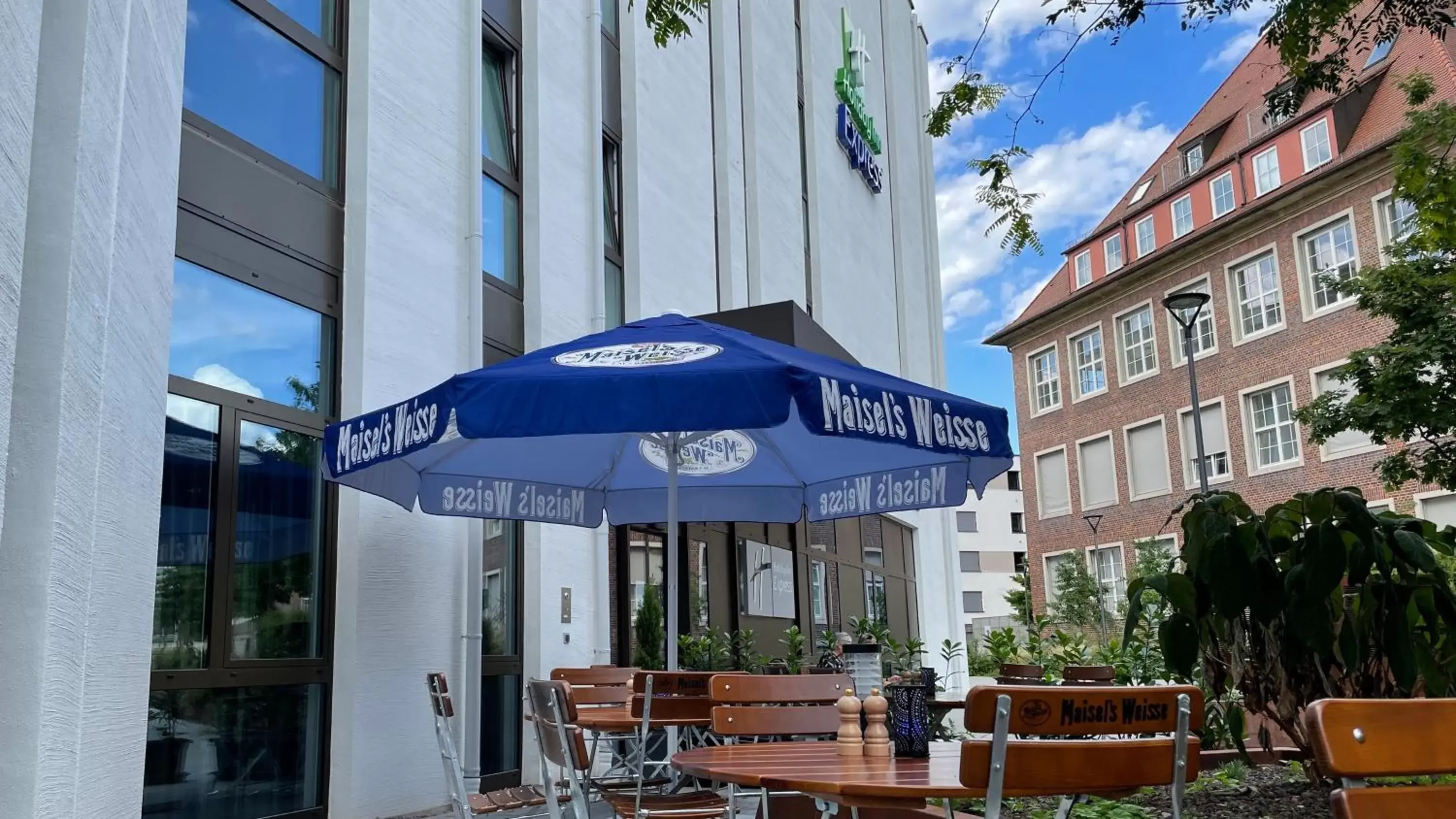 Restaurant/places to eat in Holiday Inn Express - Erlangen, an IHG Hotel