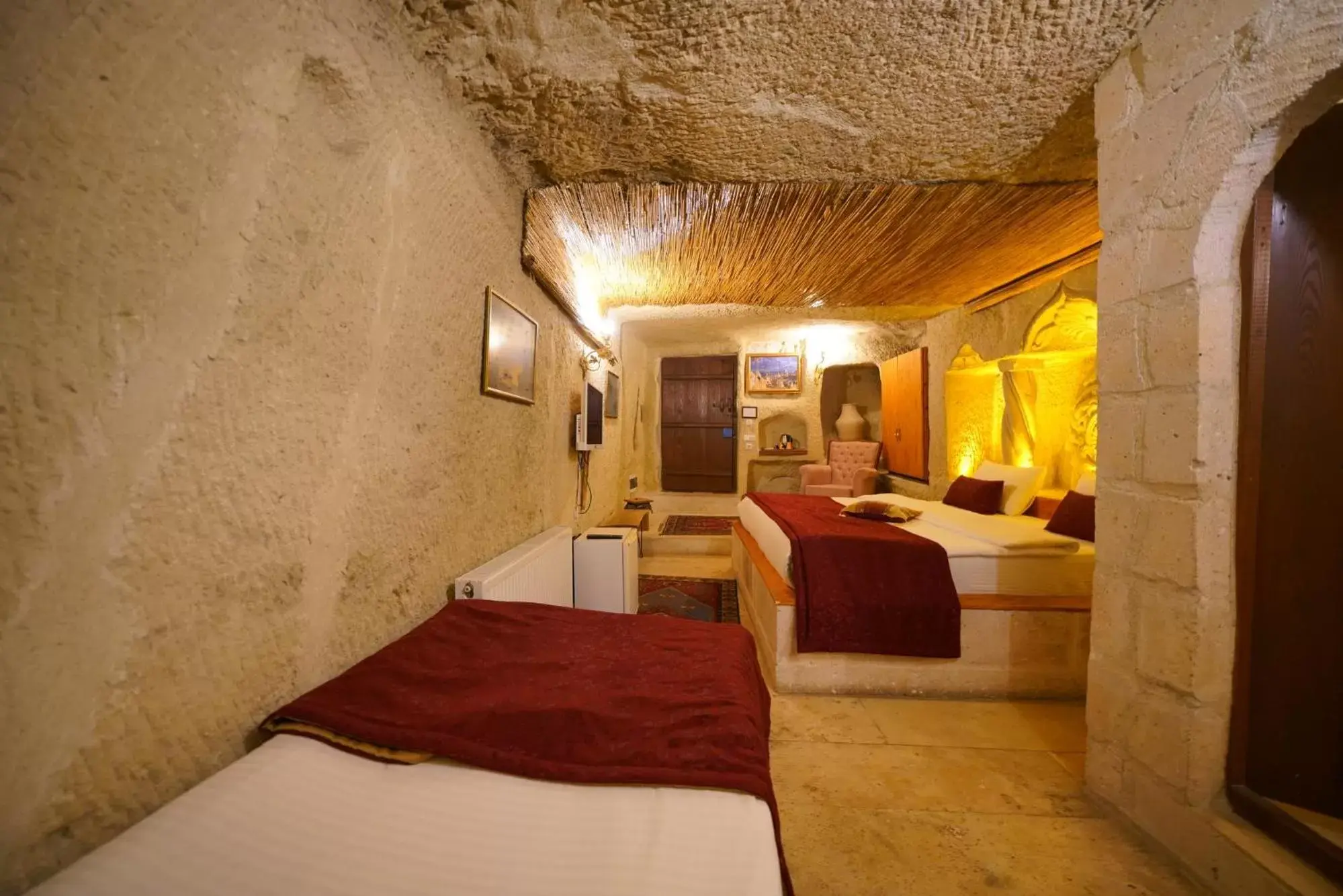 Photo of the whole room, Bed in Cappadocia Nar Cave House & Hot Swimming Pool