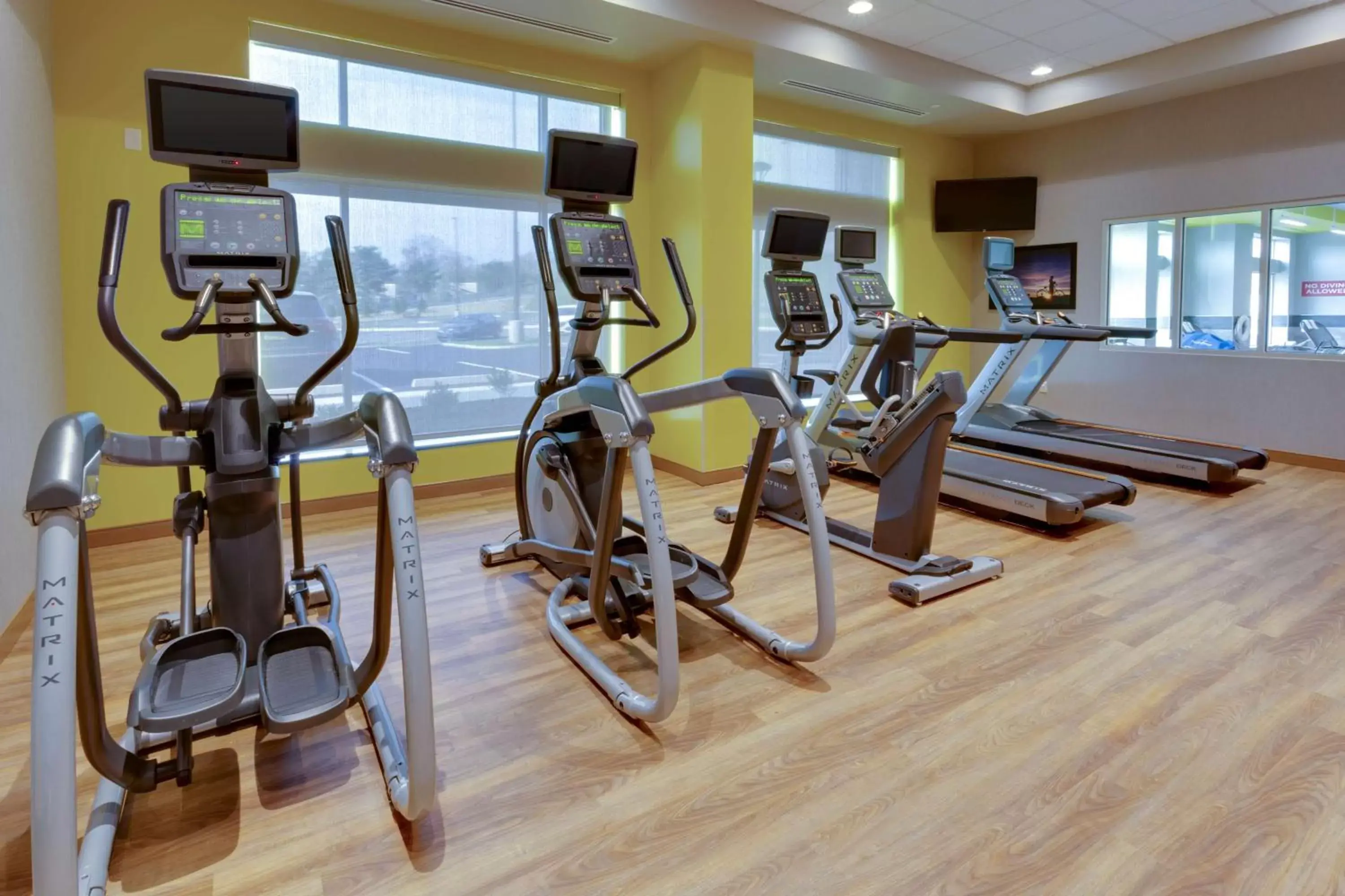 Activities, Fitness Center/Facilities in Drury Inn & Suites Pittsburgh Airport Settlers Ridge