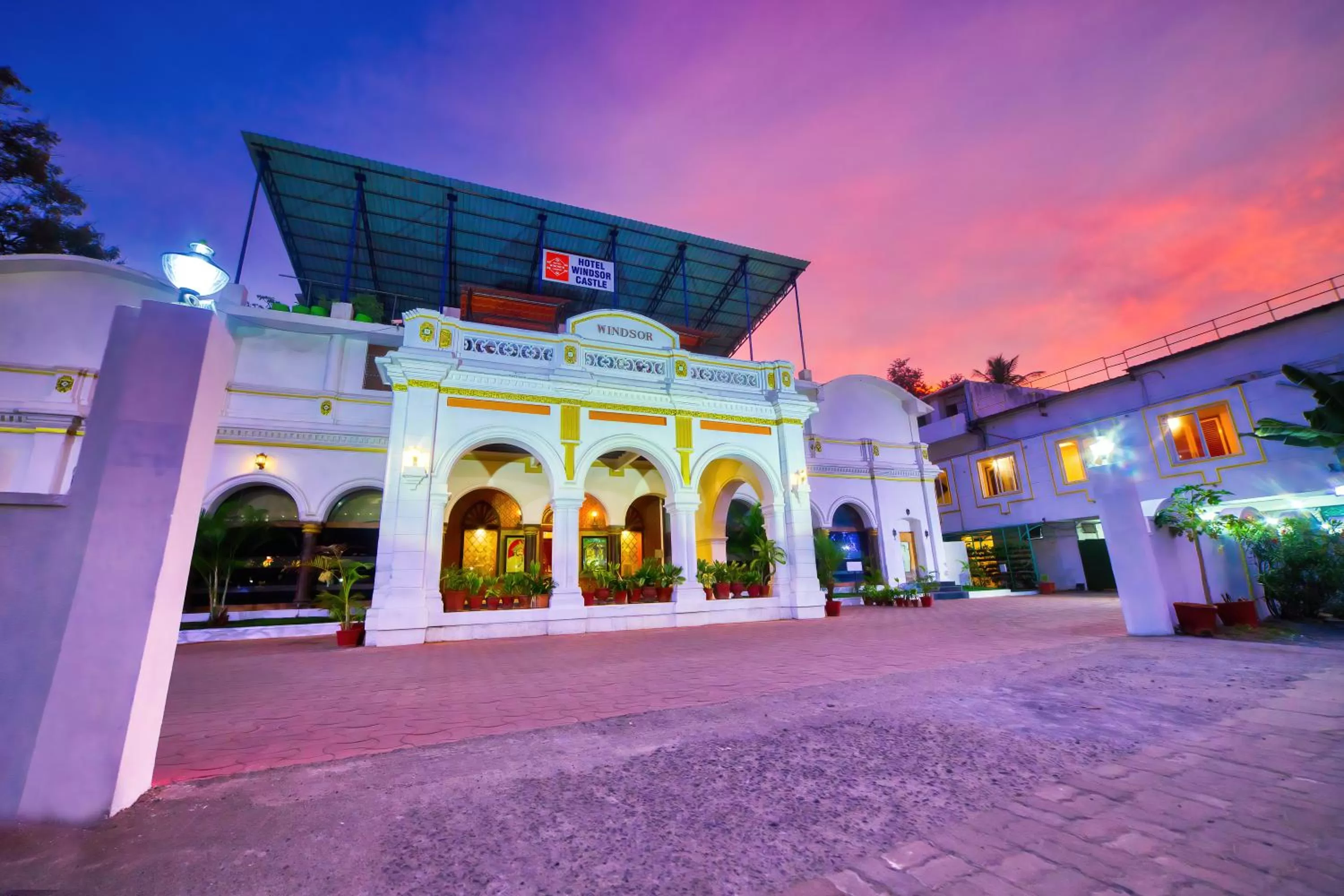 Property building in HOTEL WINDSOR CASTLE