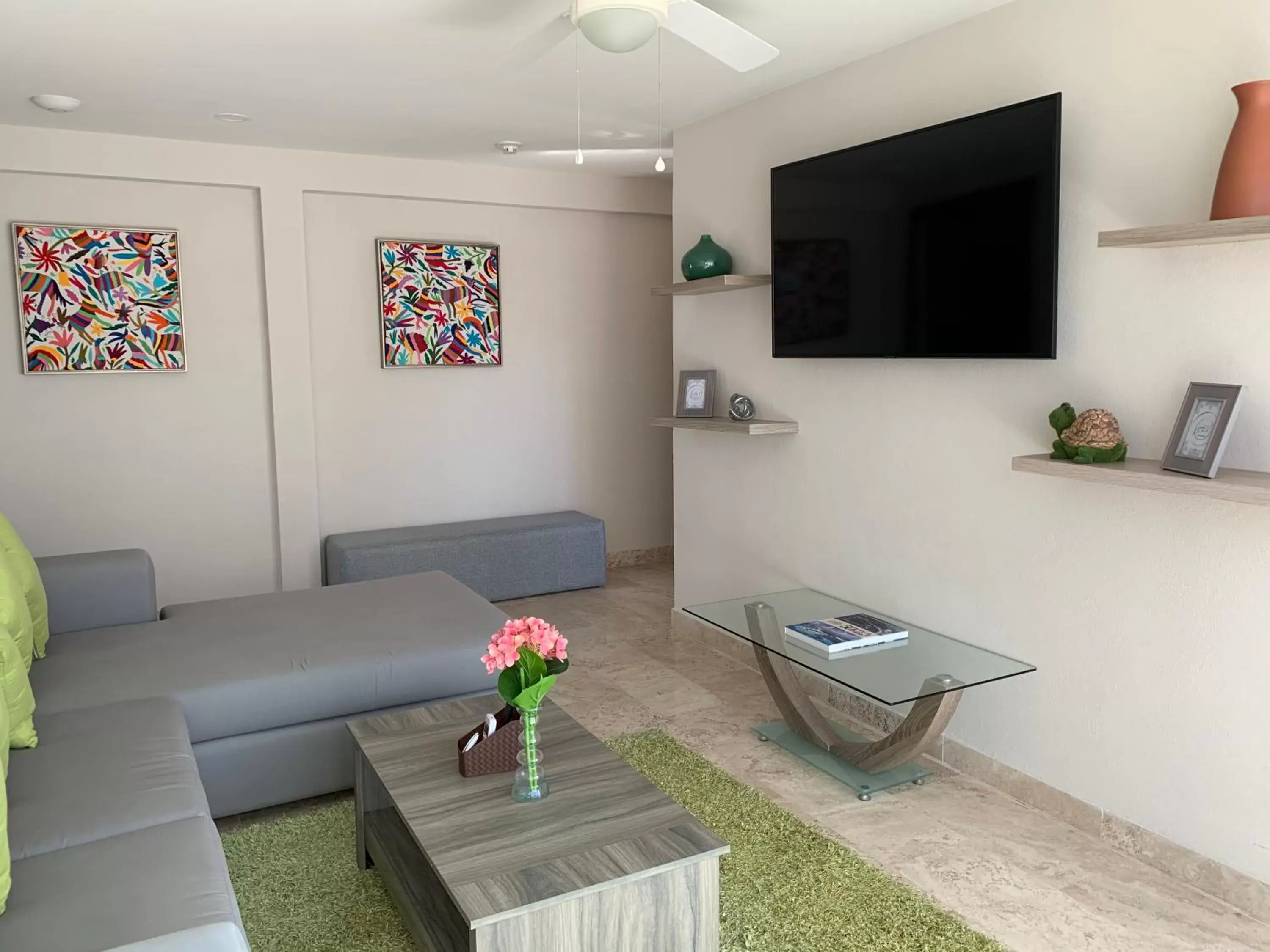TV and multimedia, Seating Area in Xaha Villas Suites & Golf Resort