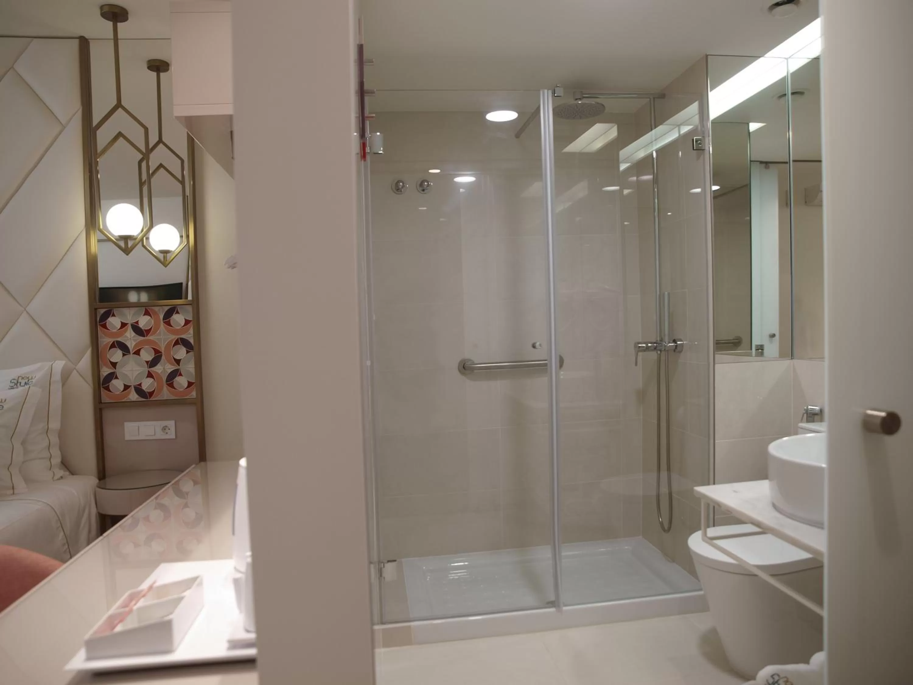 Toilet in New Style Lisbon Hotel