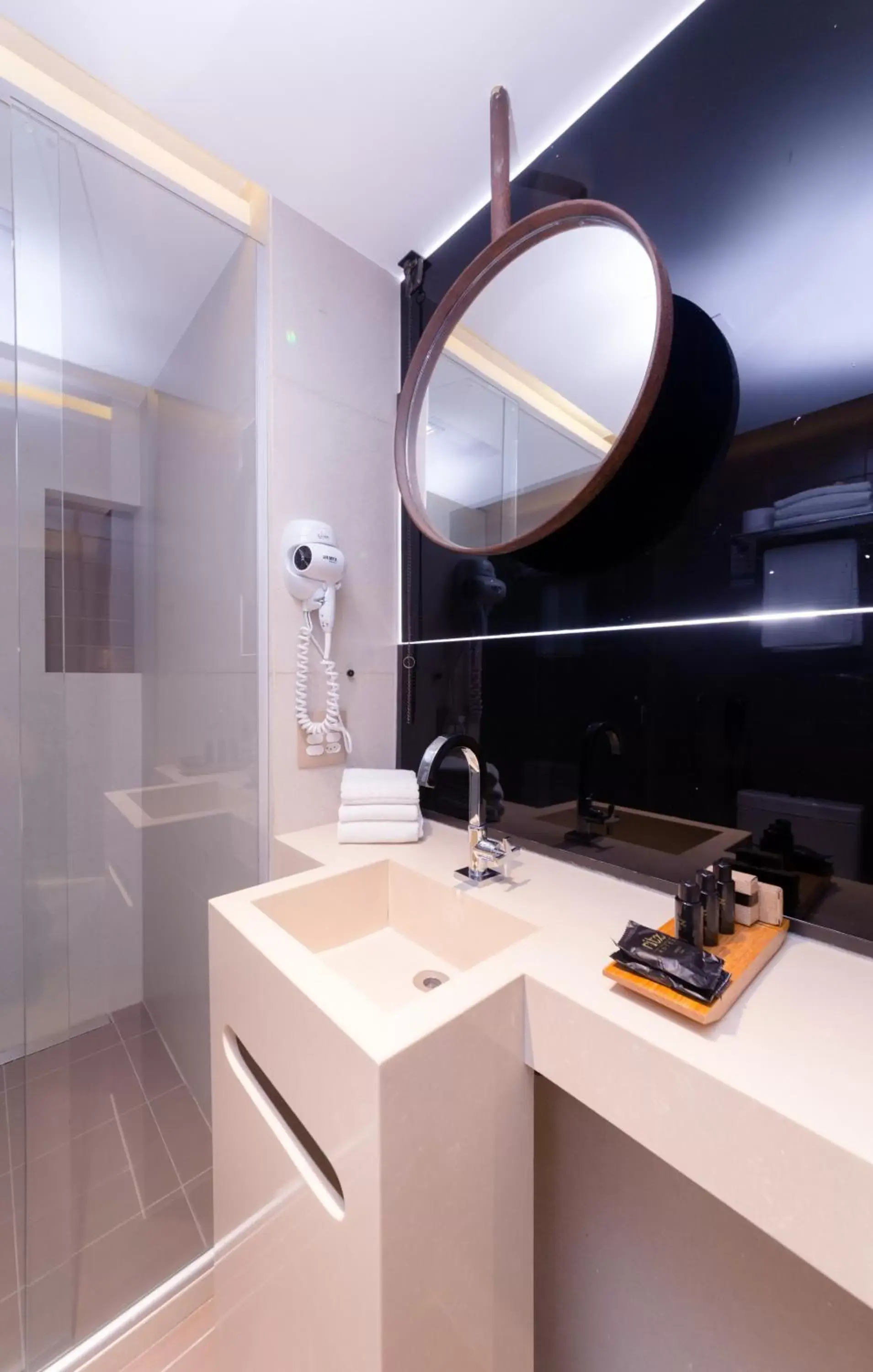 Bathroom in Ritz Copacabana Boutique Hotel