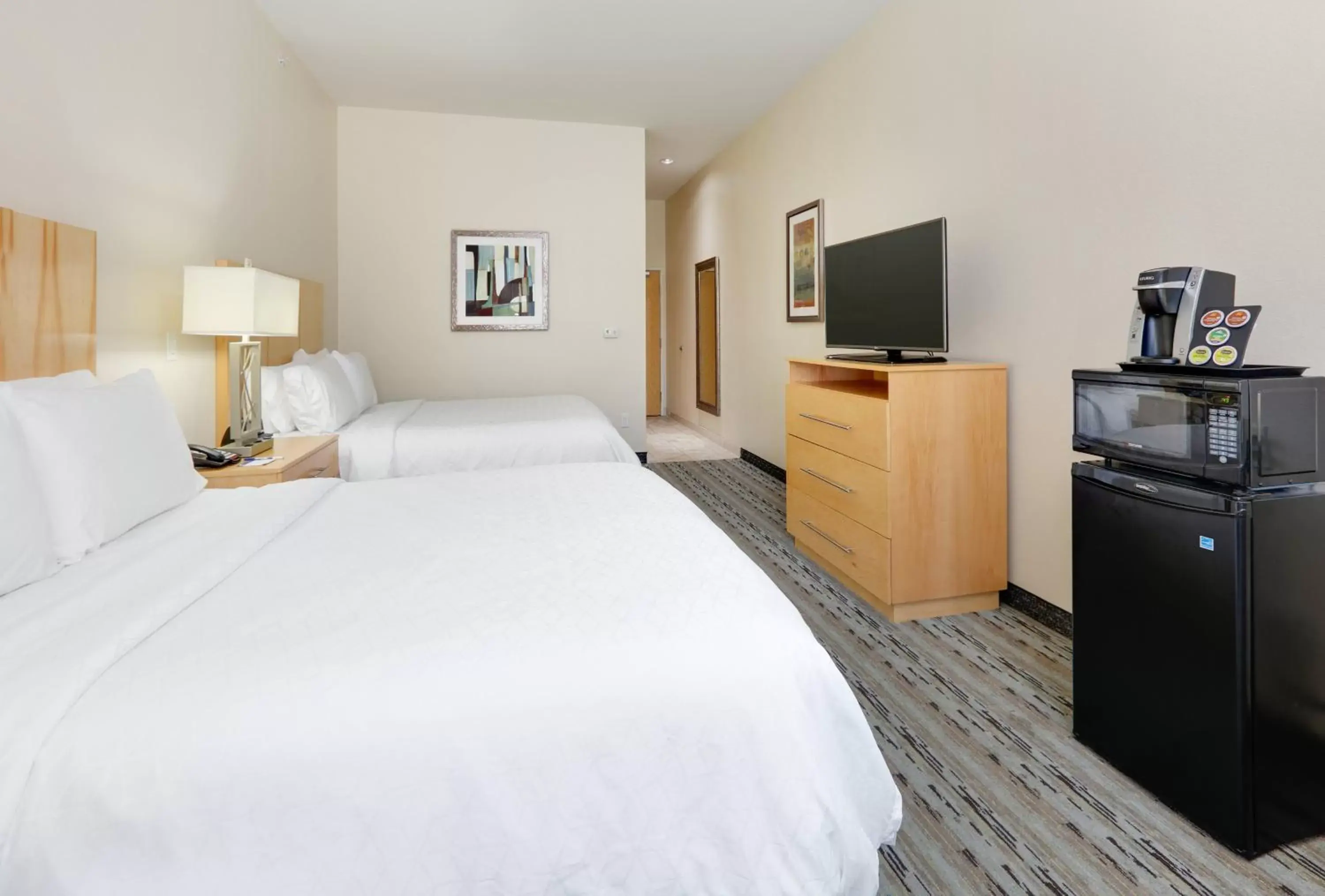 Photo of the whole room, Bed in Holiday Inn Express & Suites San Antonio Brooks City Base, an IHG Hotel