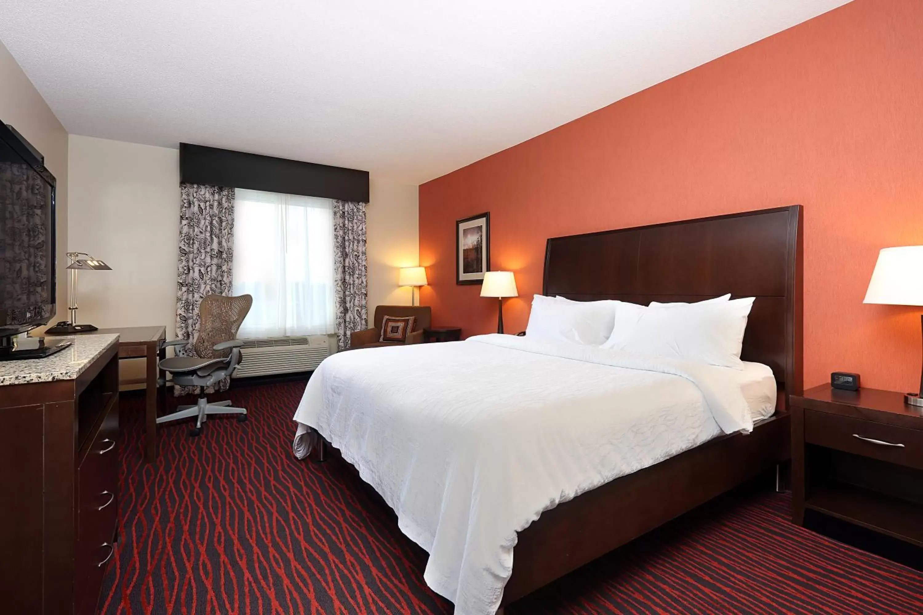 Bedroom, Bed in Hilton Garden Inn Clifton Park