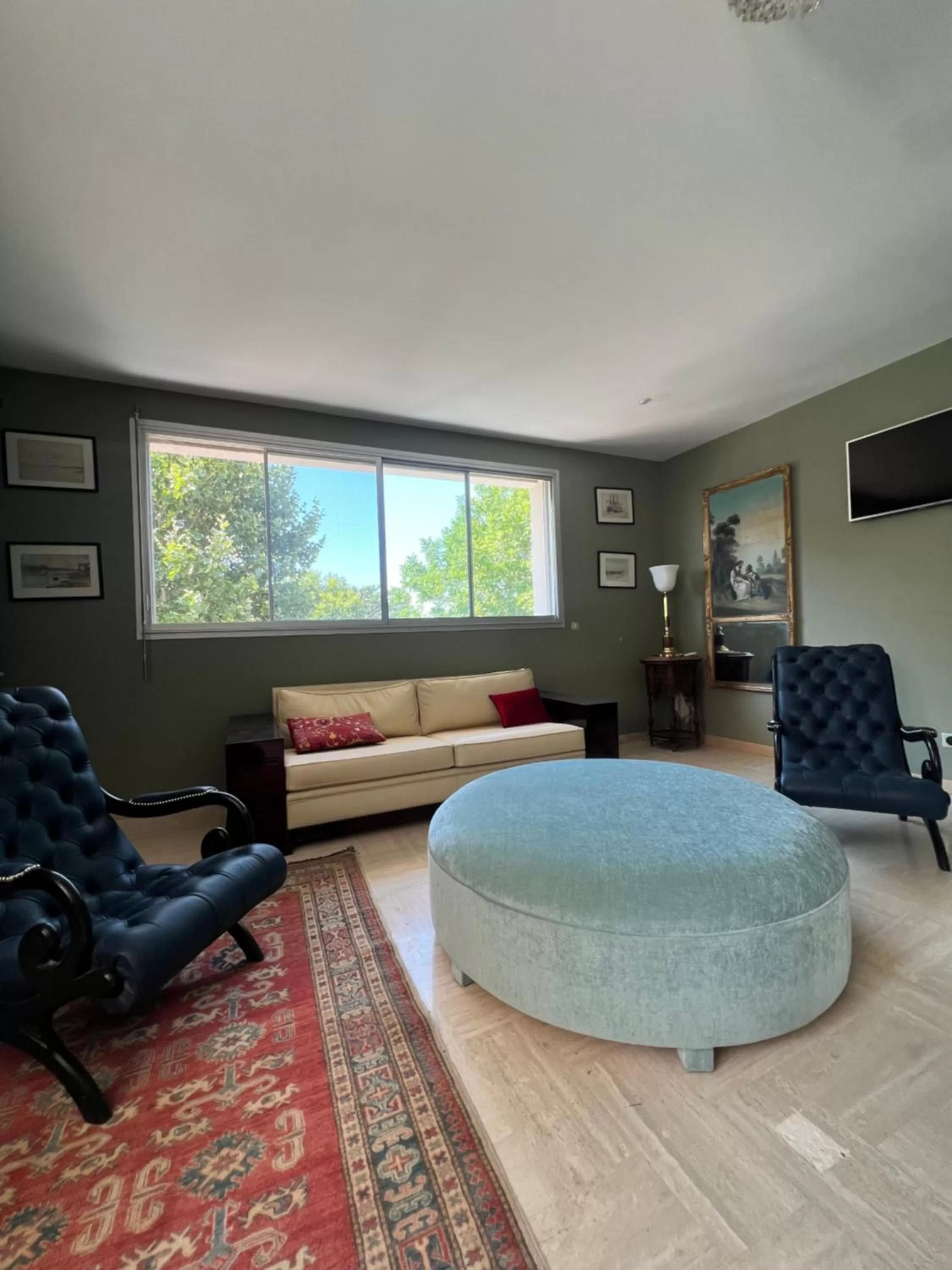 Photo of the whole room in Villa Pauline