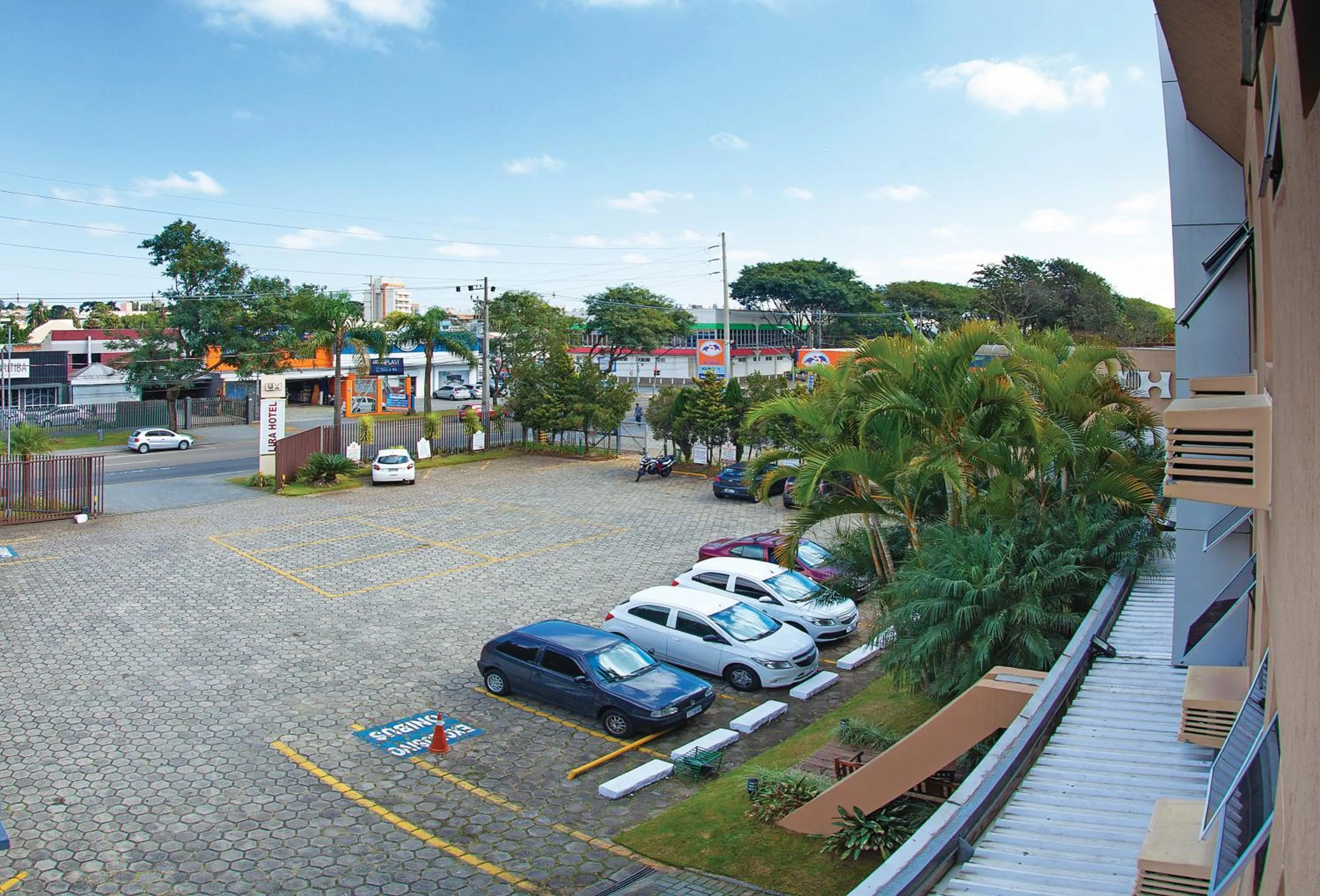 Parking in Lira Hotel