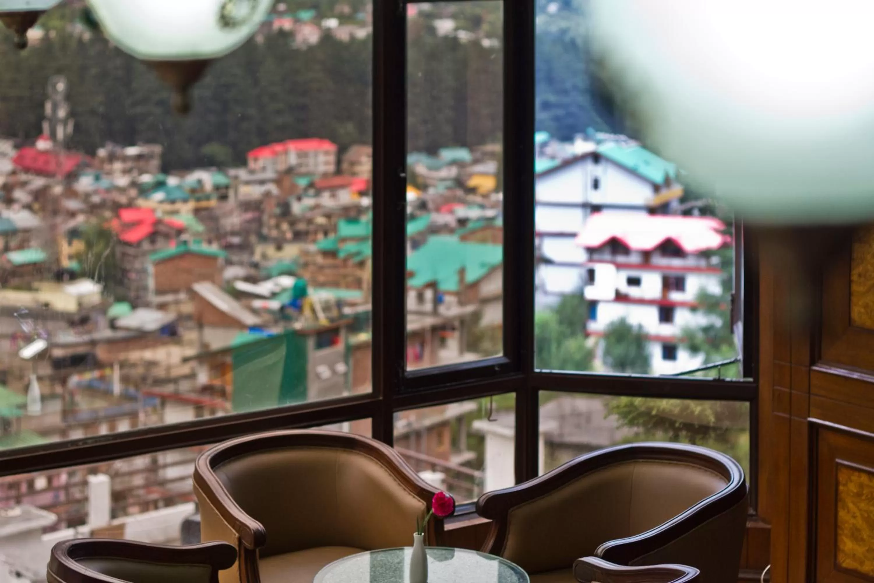 Area and facilities in Hotel Broadways Inn