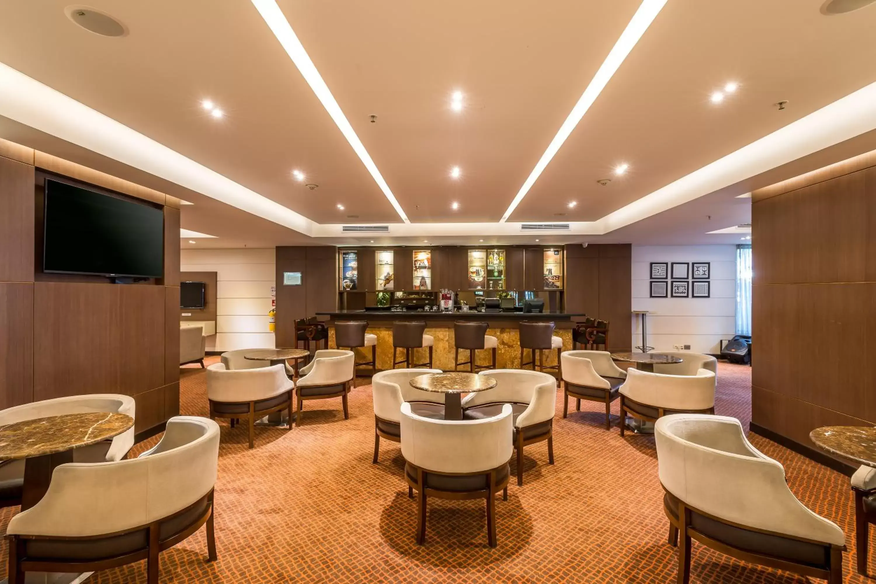 Lounge or bar, Lounge/Bar in Hotel Dann Carlton Bogota