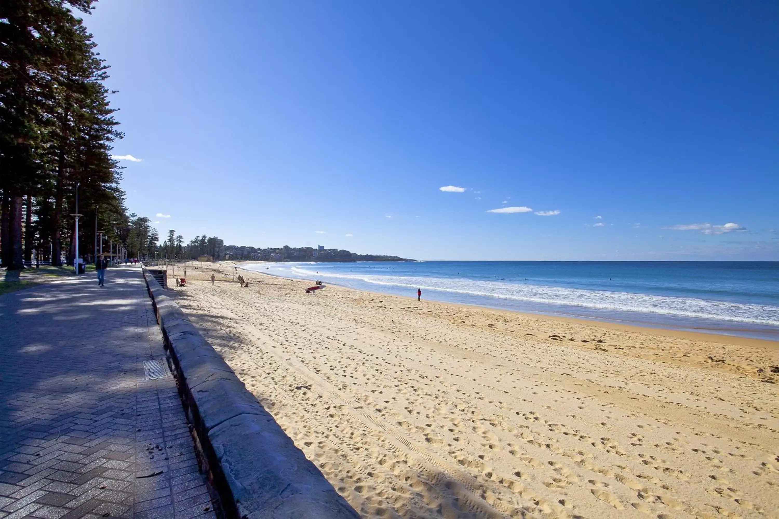 Beach in Manly Paradise Motel & Apartments