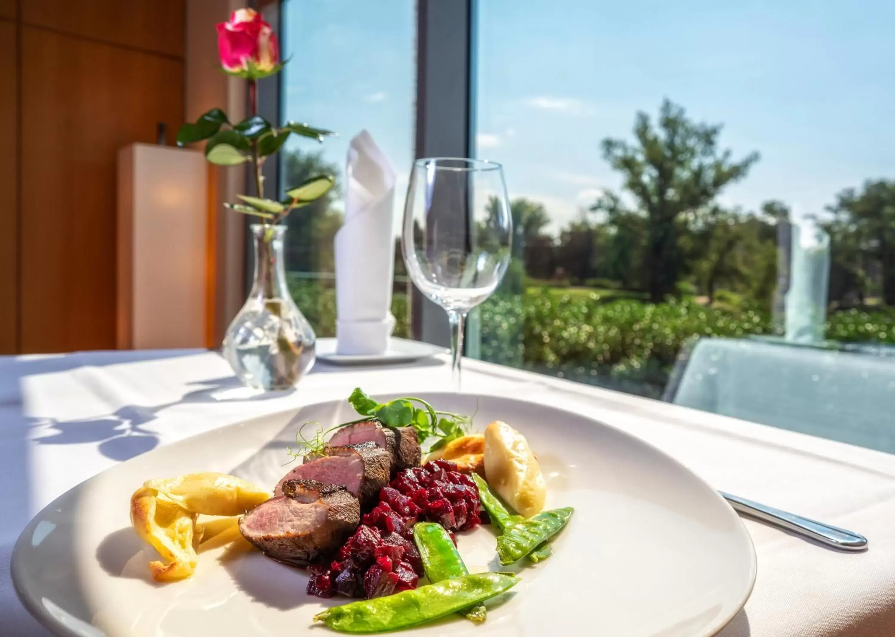 Restaurant/places to eat in HP Park Plaza Restaurant/places to eat in HP Park Plaza