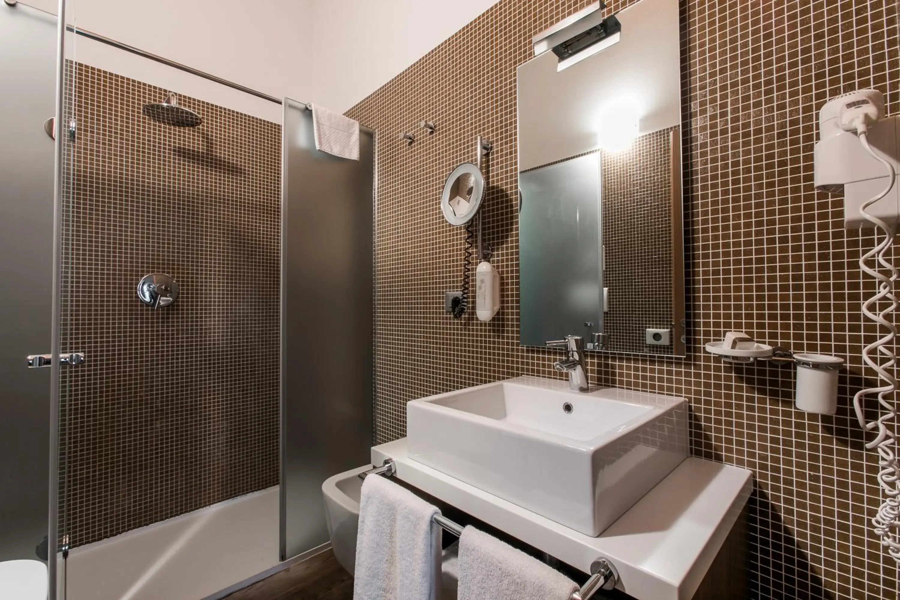 Bathroom in Hotel Operà