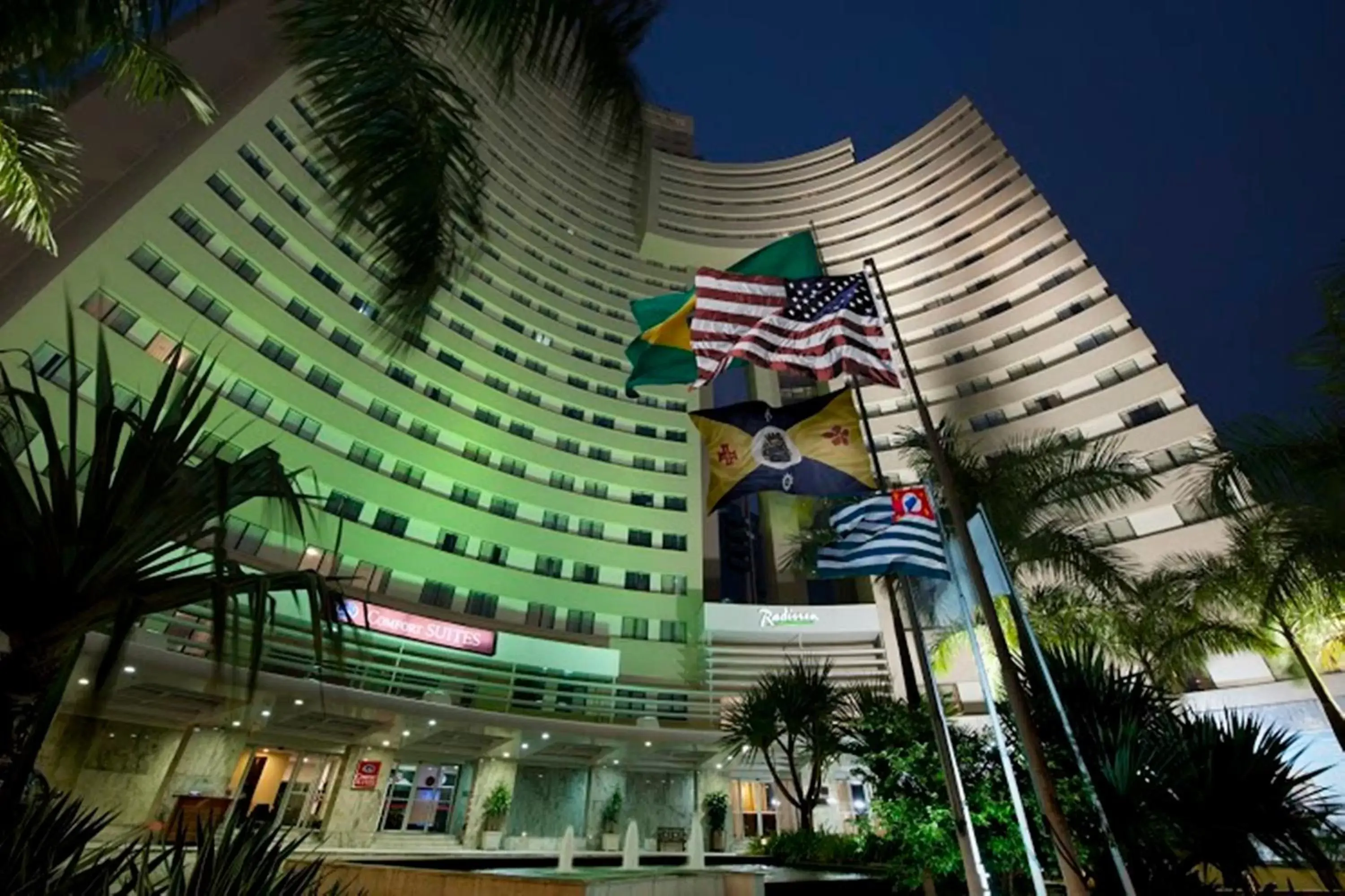 Facade/entrance in Comfort Suites Alphaville Facade/entrance in Comfort Suites Alphaville