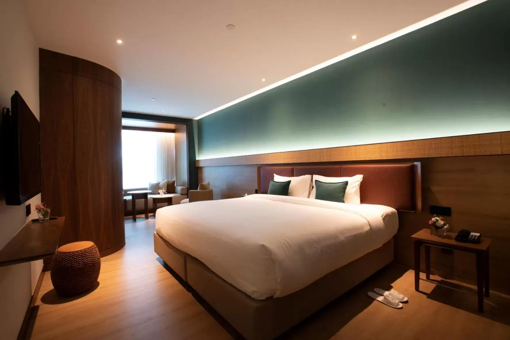 Bed in The LUMA Hotel, a Member of Design Hotels