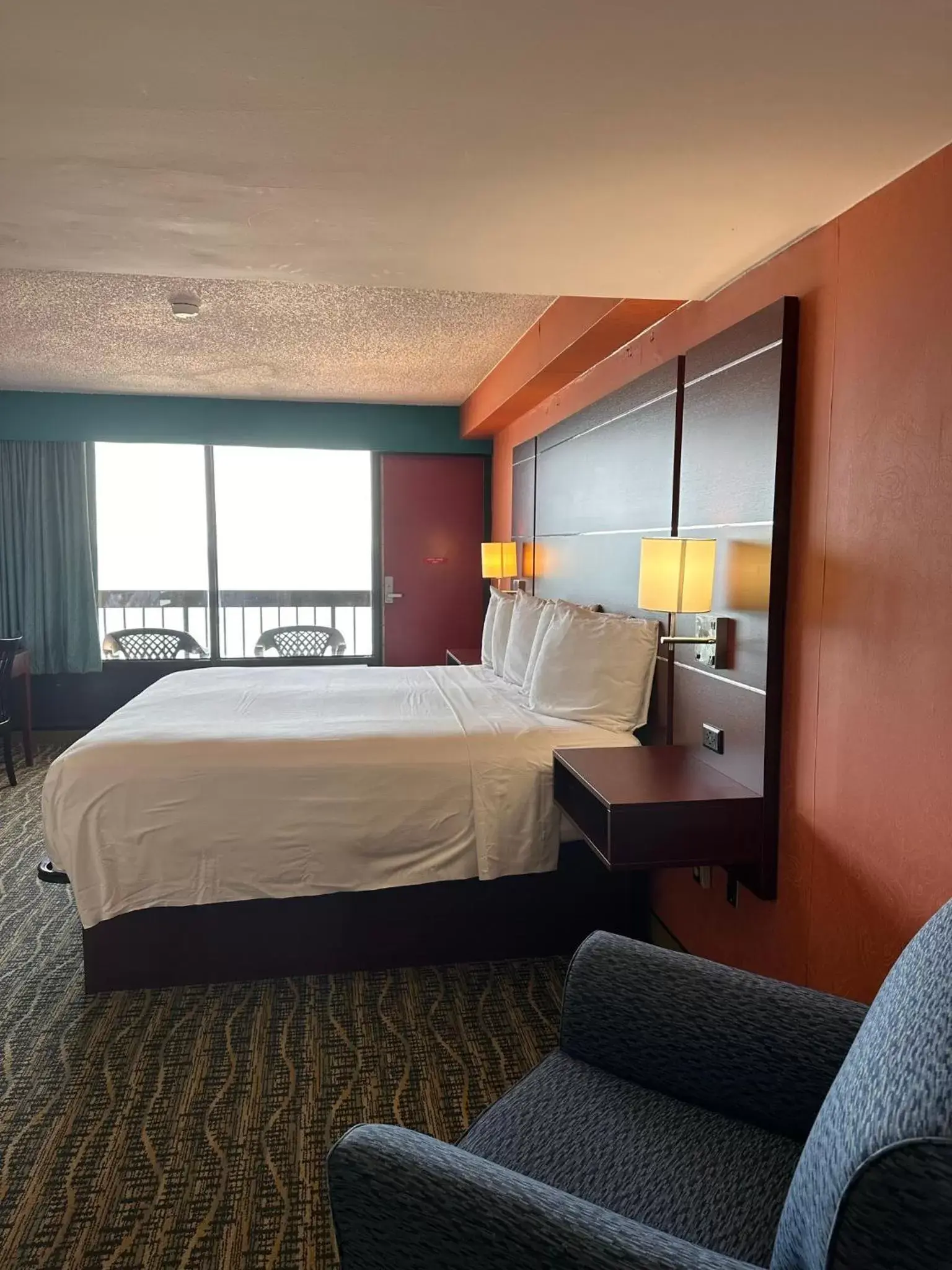 Bedroom, Bed in The Breakers Resort Inn Bedroom, Bed in The Breakers Resort Inn