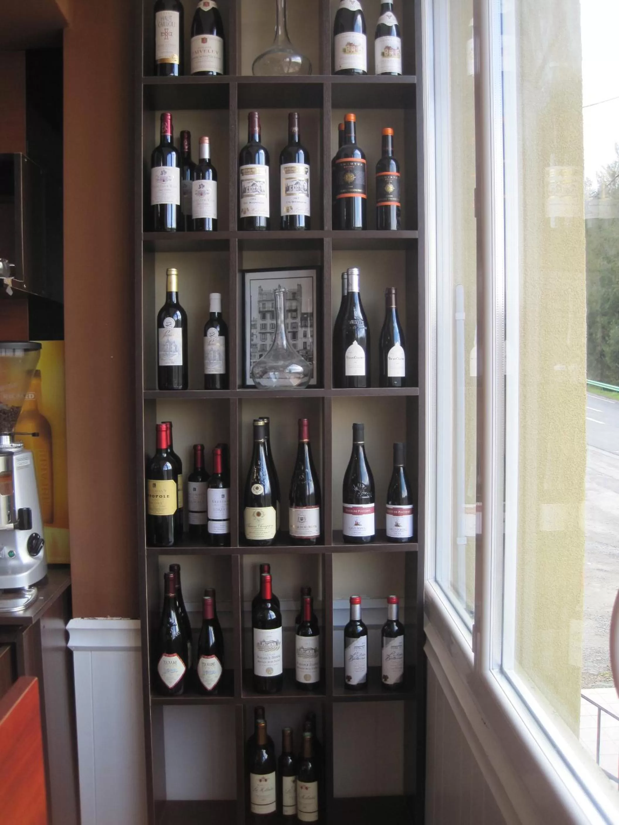 Lounge or bar in Hotel Restaurant Rive Gauche