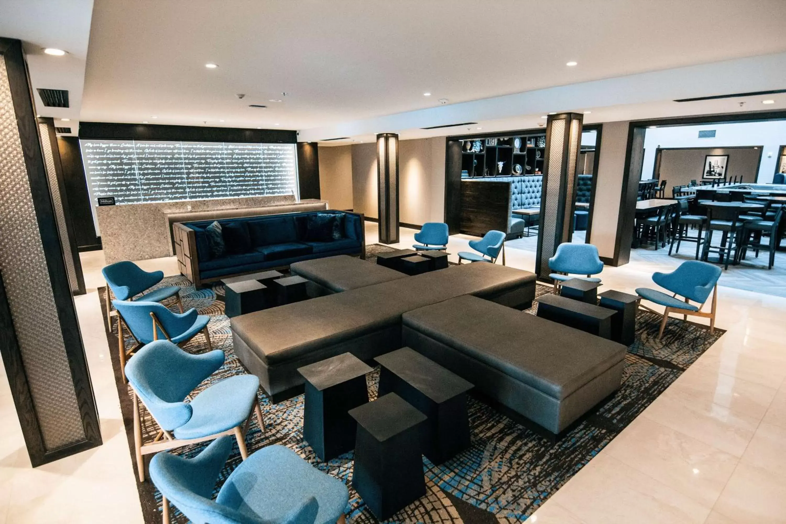 Lounge or bar in Doubletree By Hilton Lubbock - University Area Lounge or bar in Doubletree By Hilton Lubbock - University Area