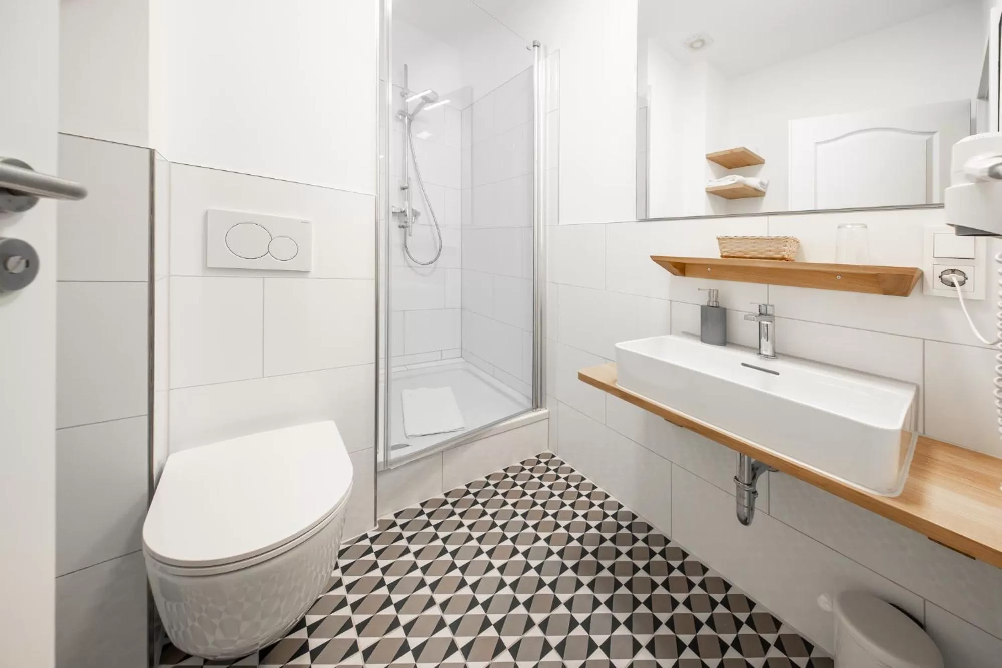 Shower in Hotel Am Markt