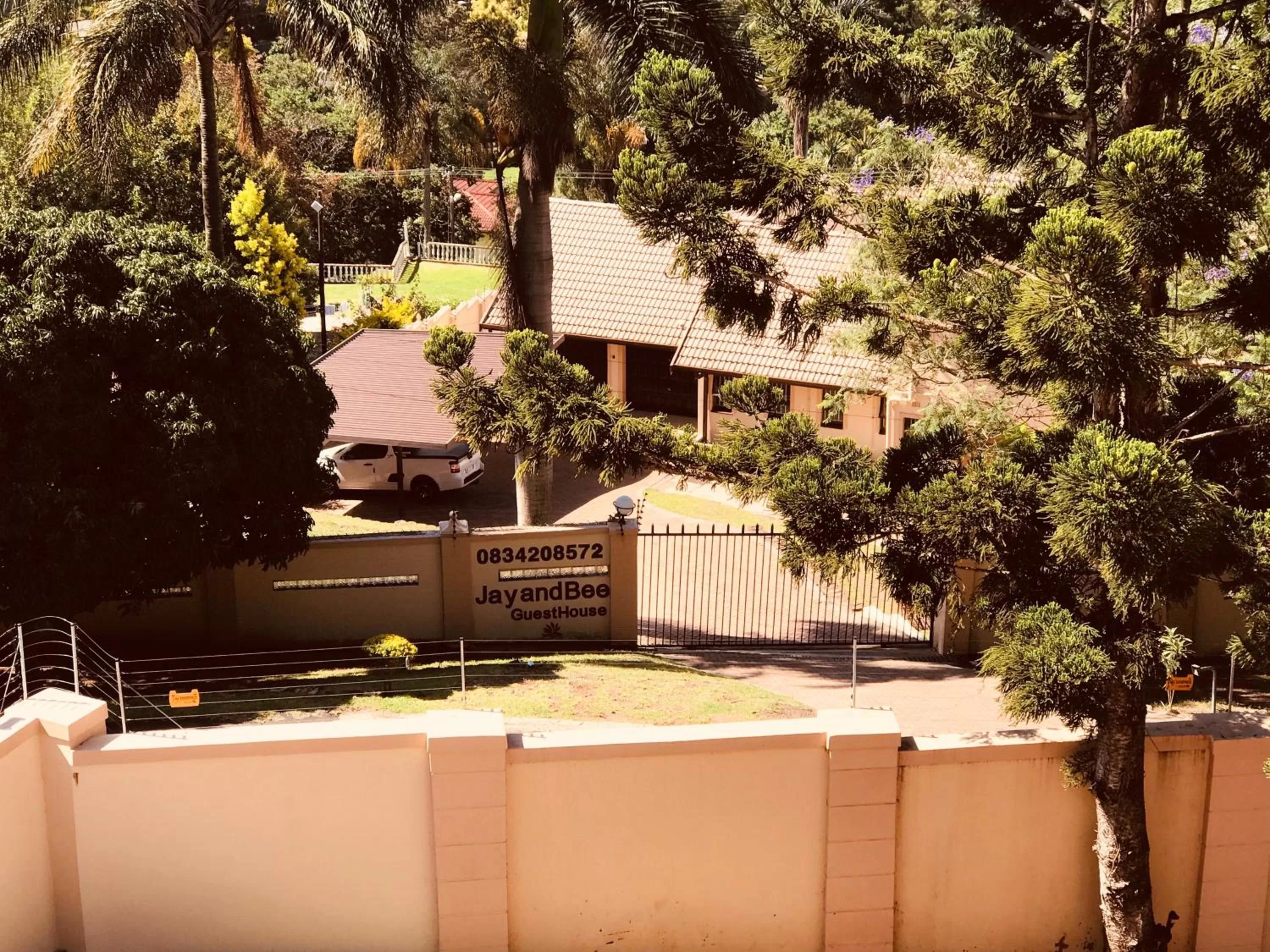 Jay and Bee Guesthouse