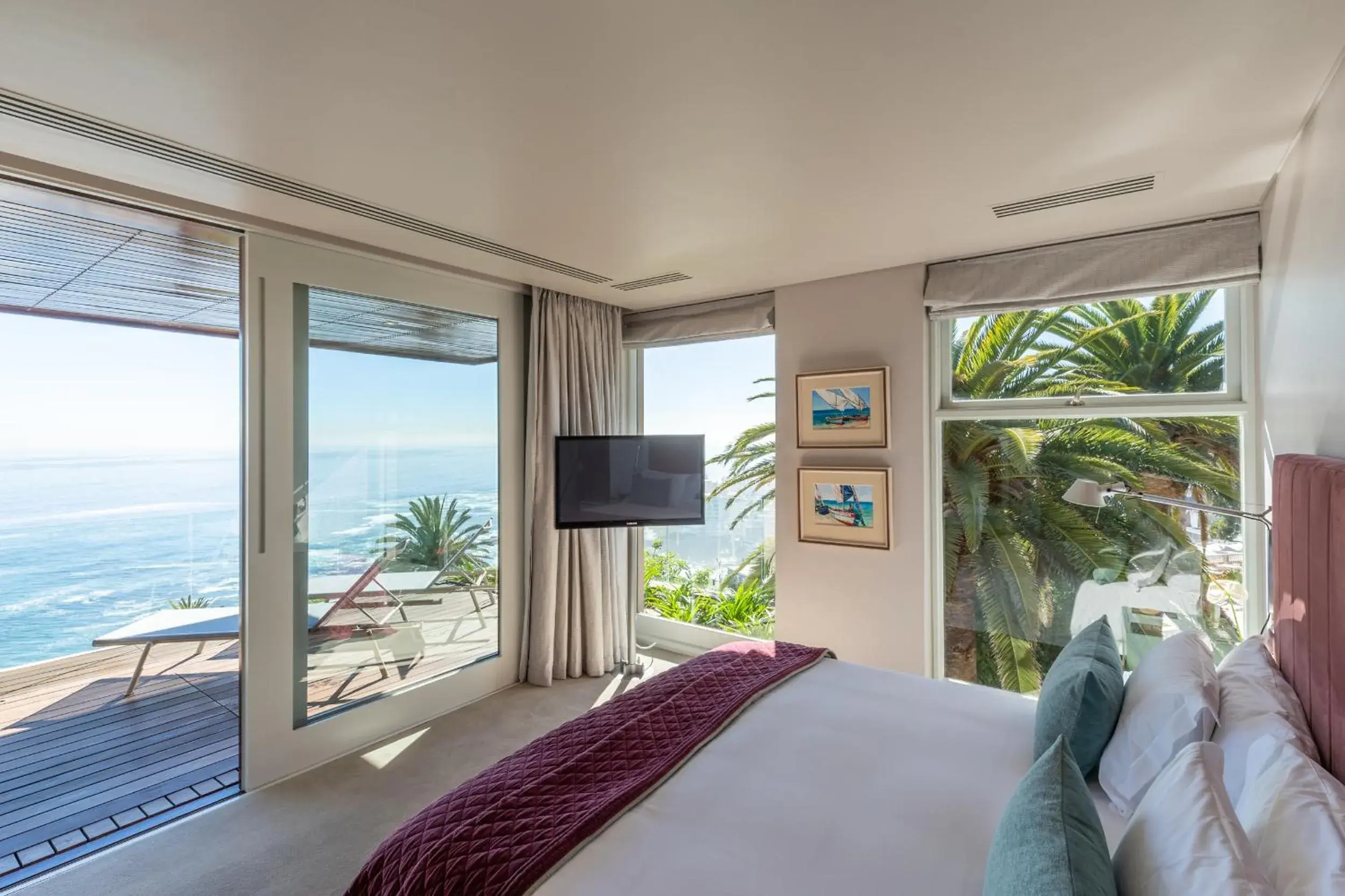 Bedroom, Sea View in Ellerman House