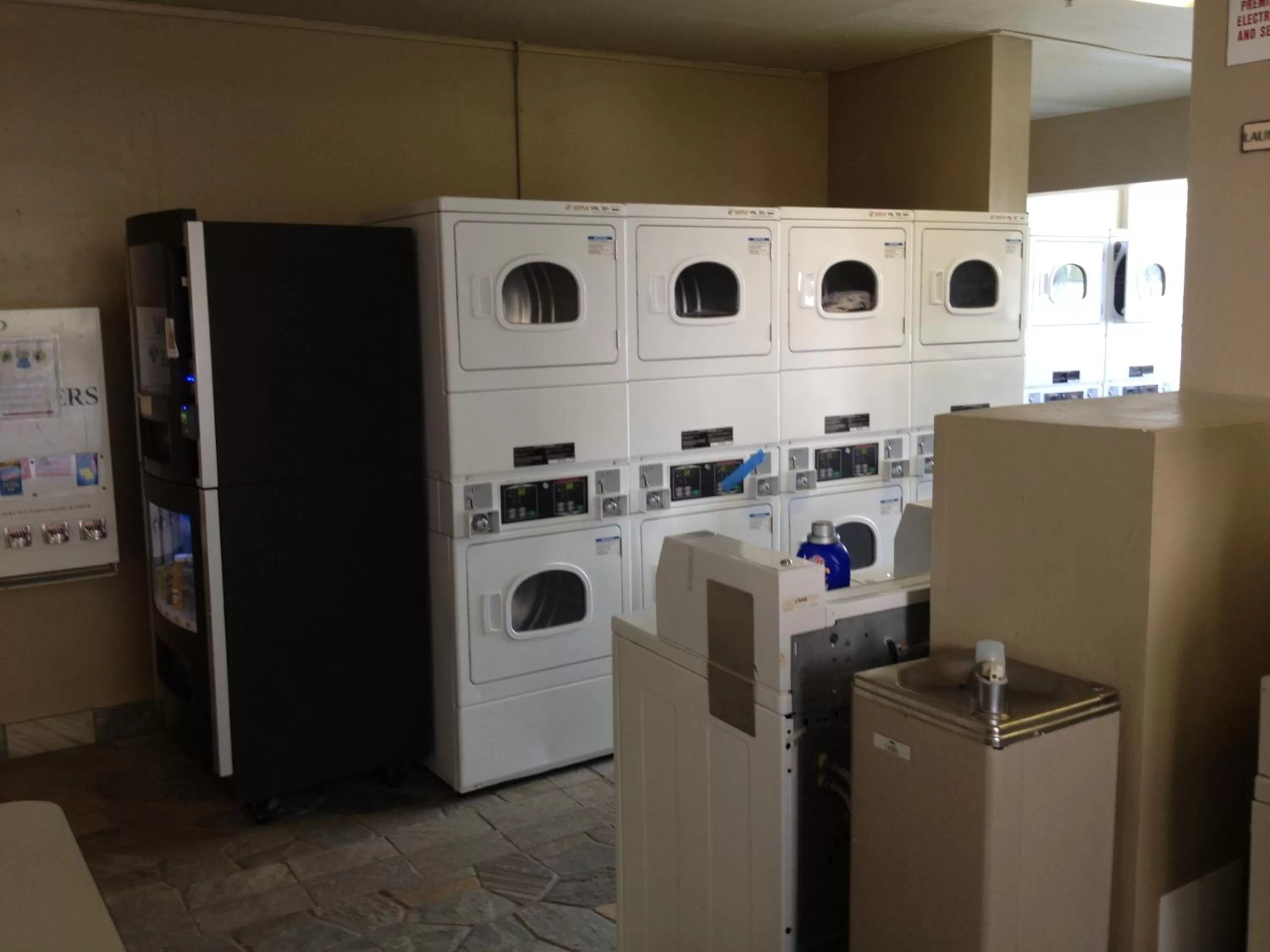 Area and facilities in Skyline Island Colony Hotel