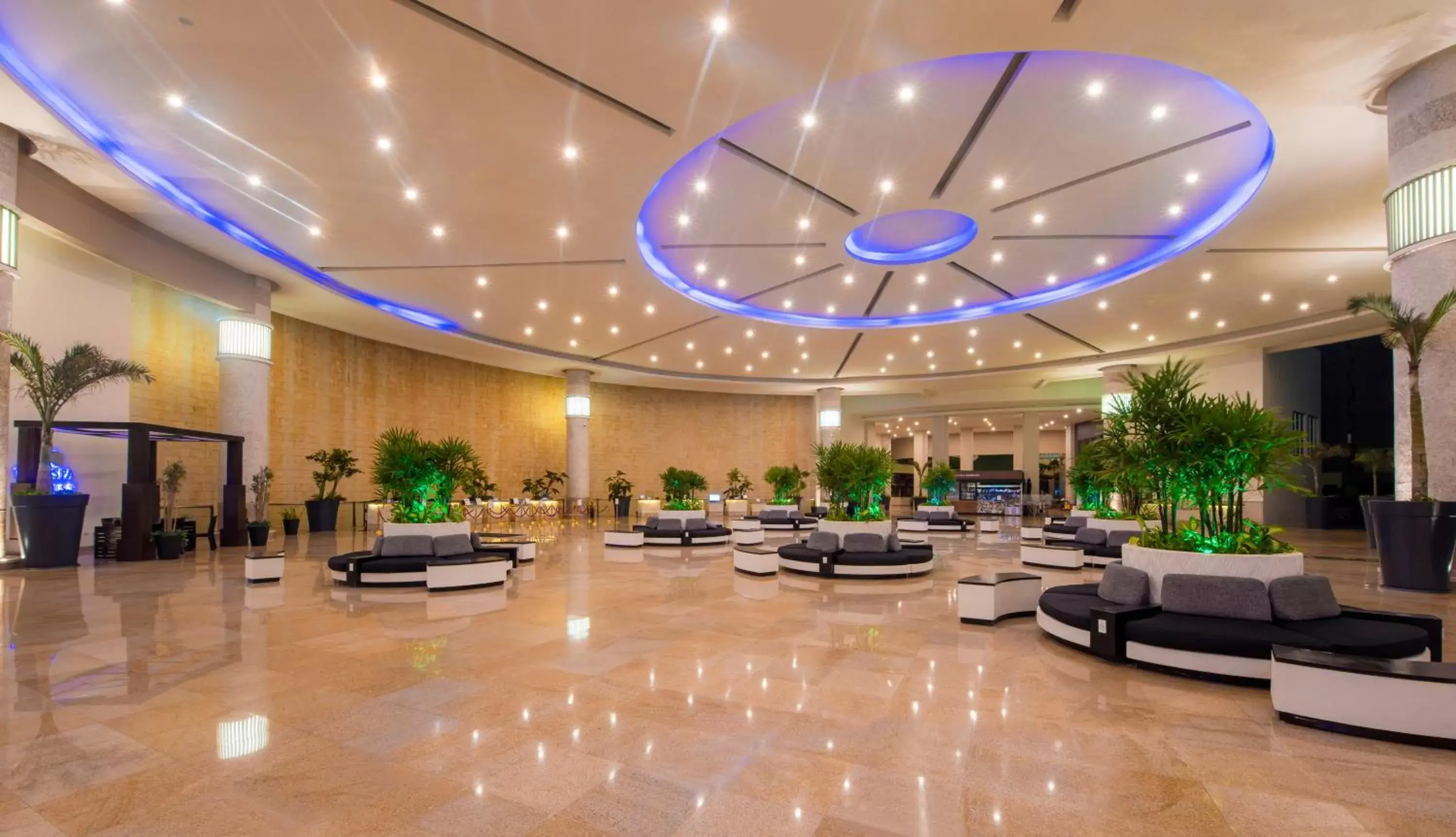 Lobby or reception in Seadust Cancun Family Resort - All Inclusive