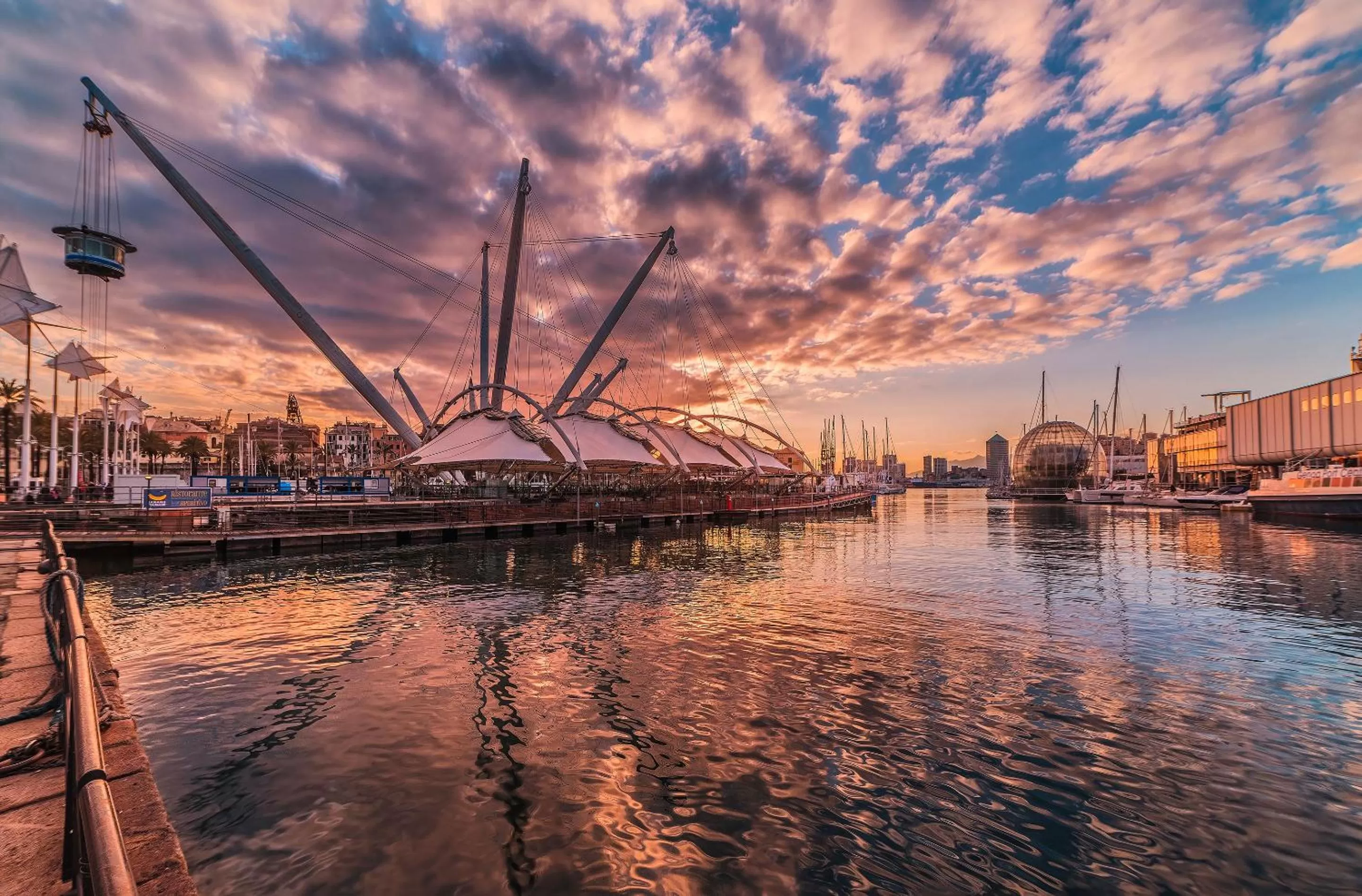 Nearby landmark in Hotel Astoria