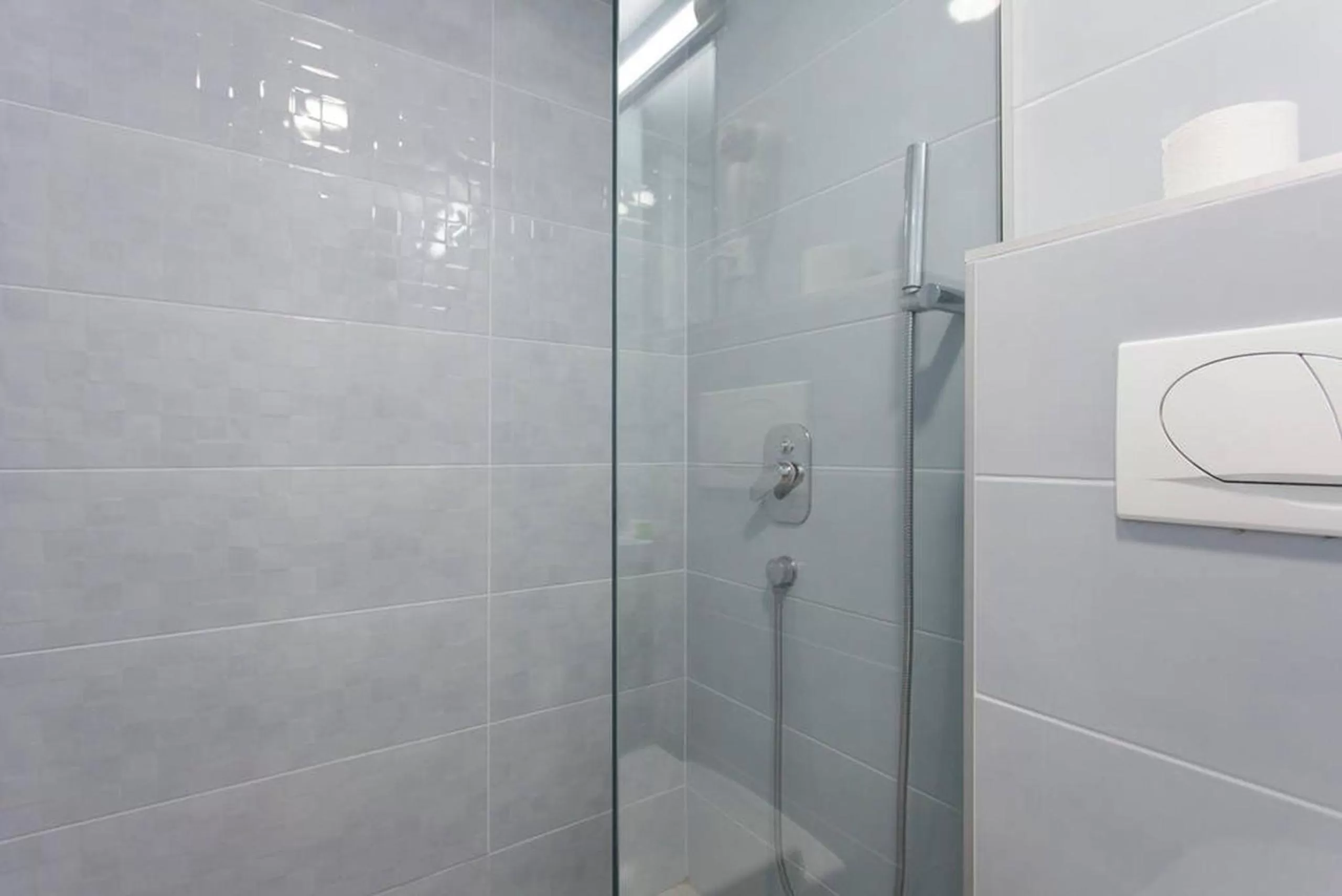 Shower in Villa Jordan