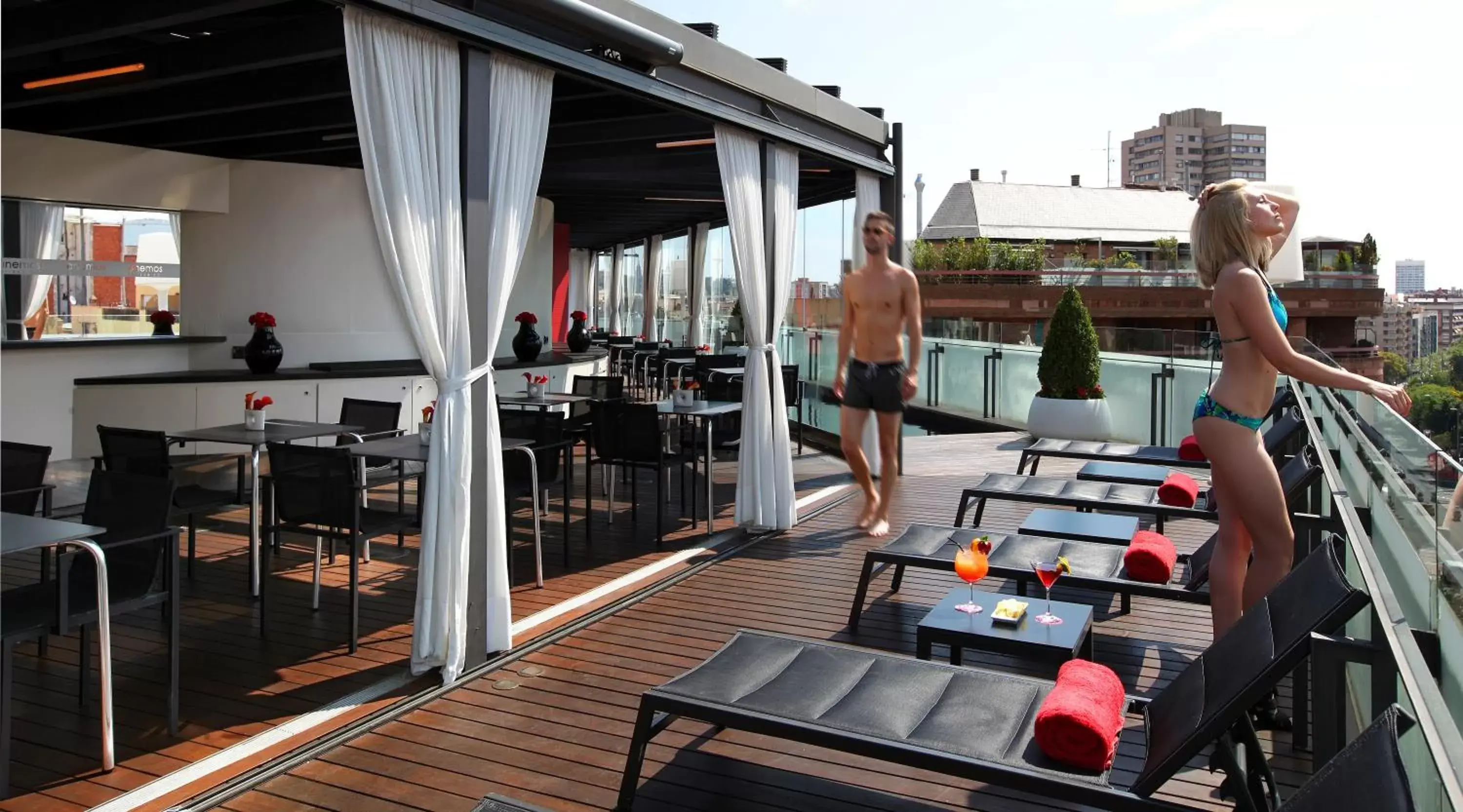 Restaurant/places to eat in Cram Hotel Restaurant/places to eat in Cram Hotel