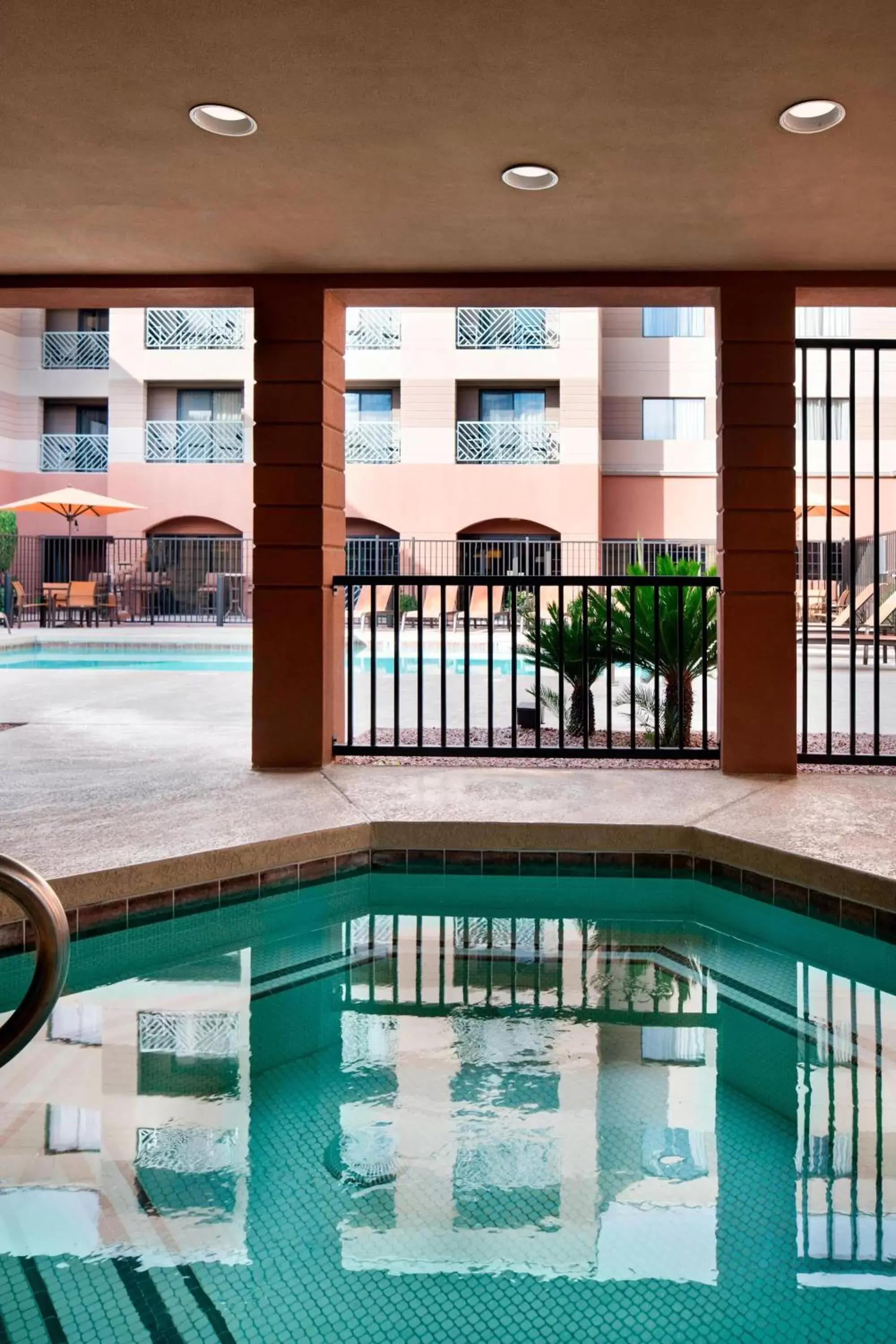 Swimming Pool in Courtyard by Marriott Scottsdale Old Town