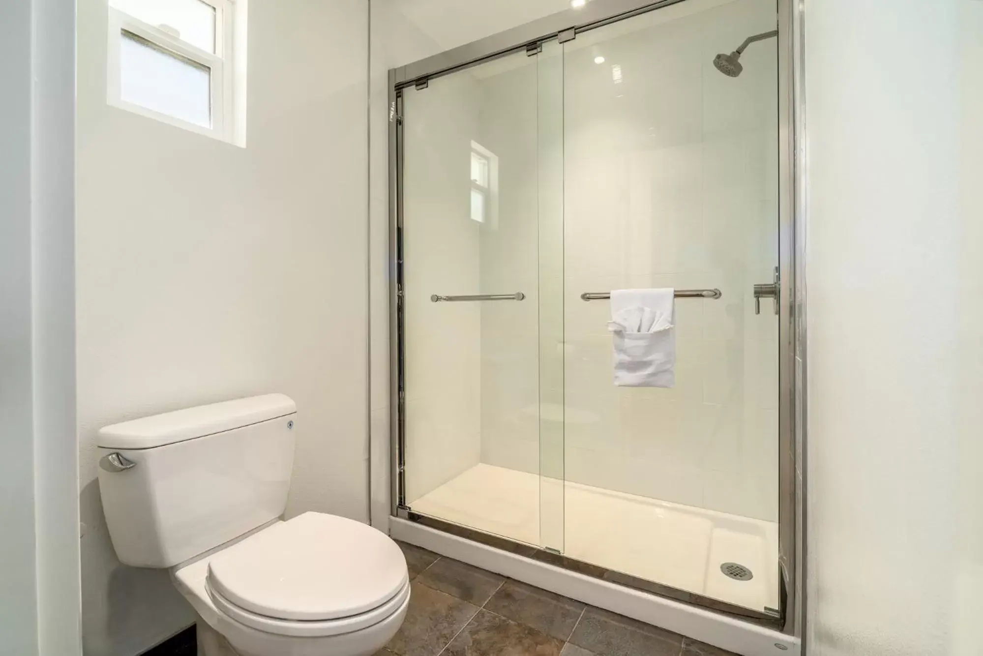 Shower, Bathroom in Trend Hotel at LAX Airport