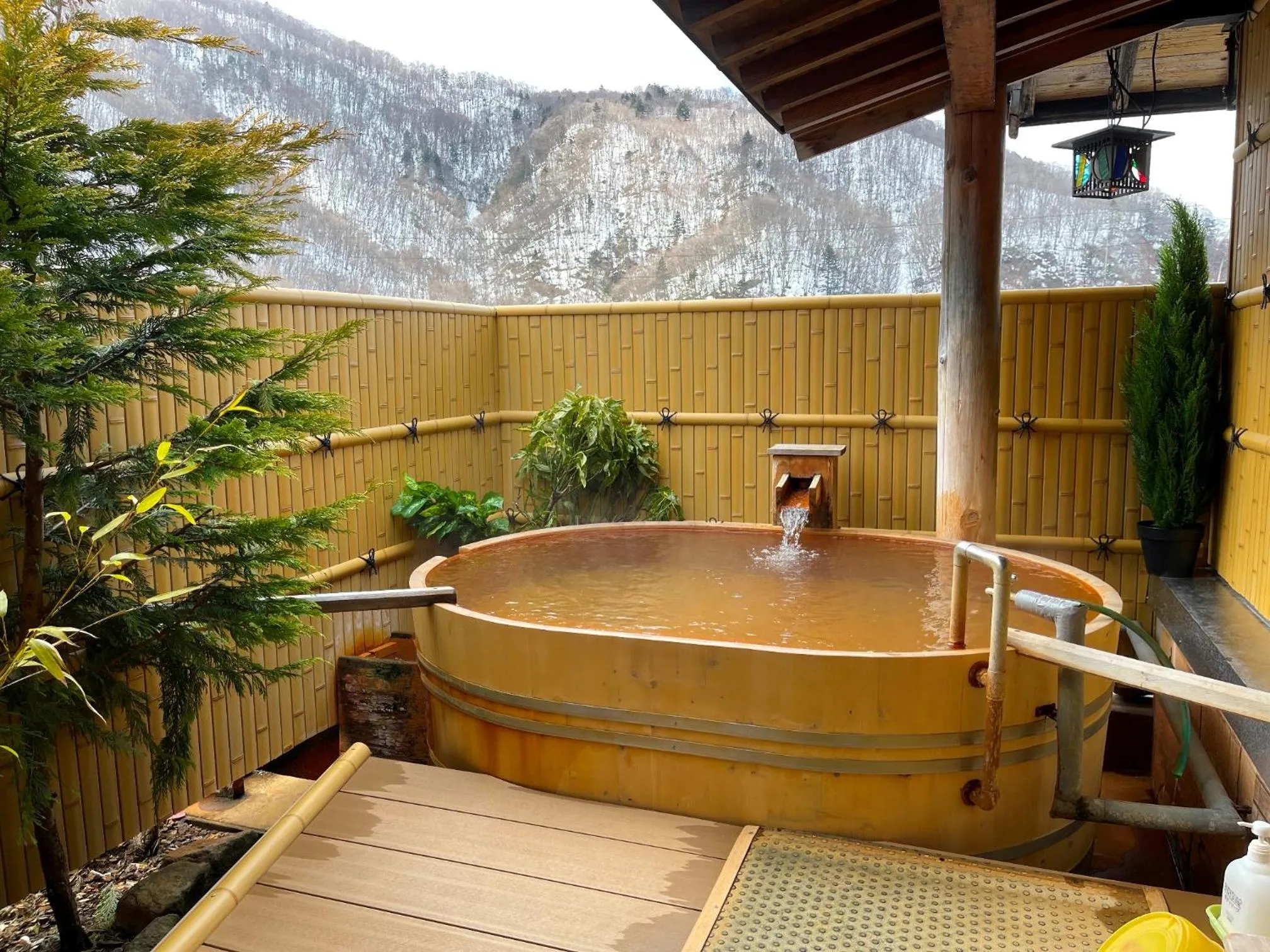 Hot Tub in Tsuyukusa