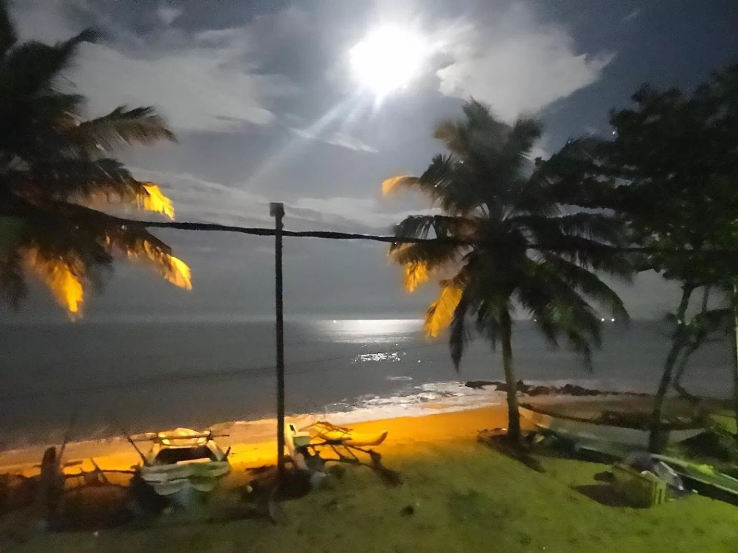 Night in Amssler Beach Stay