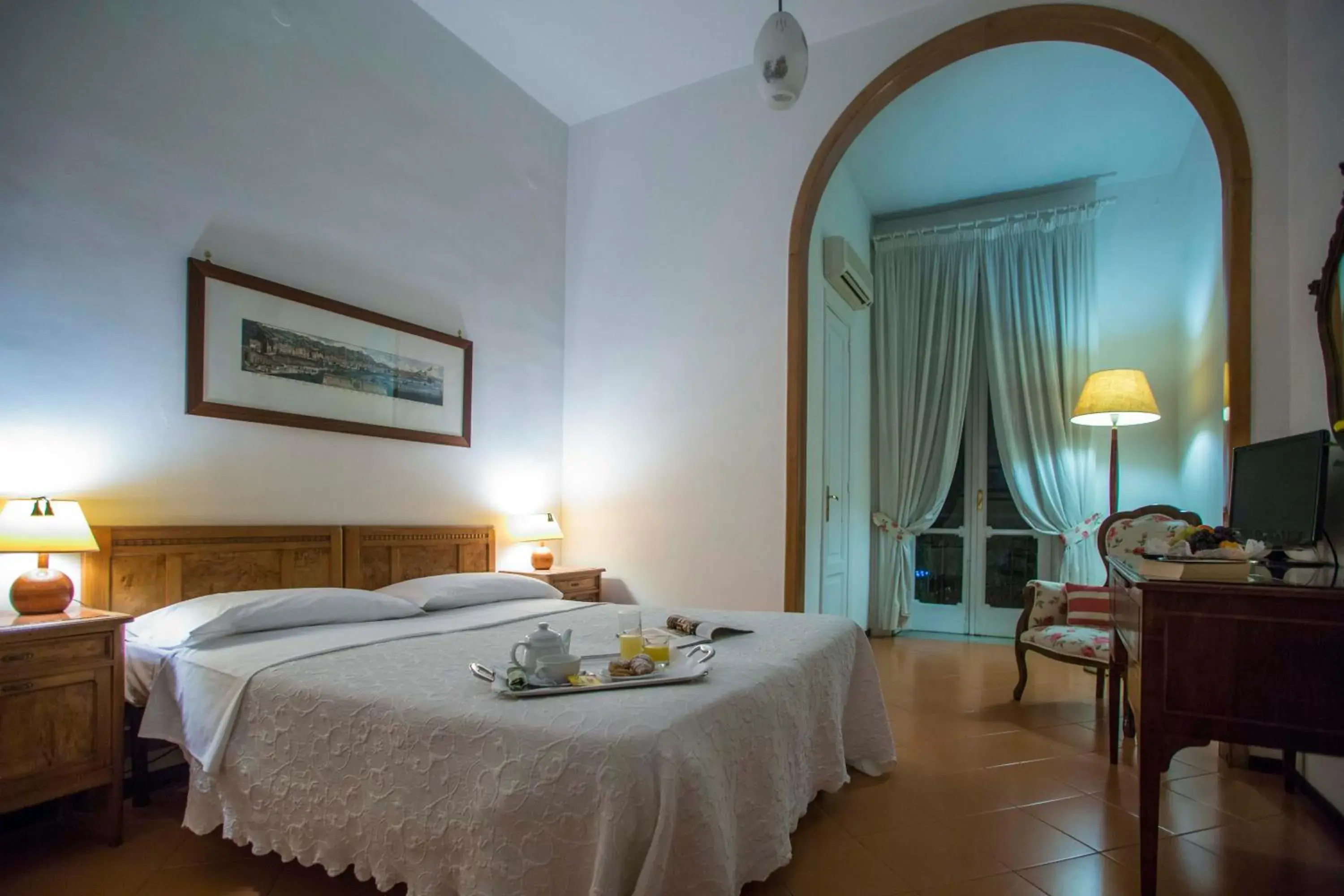 Bed in Hotel Victoria Maiorino