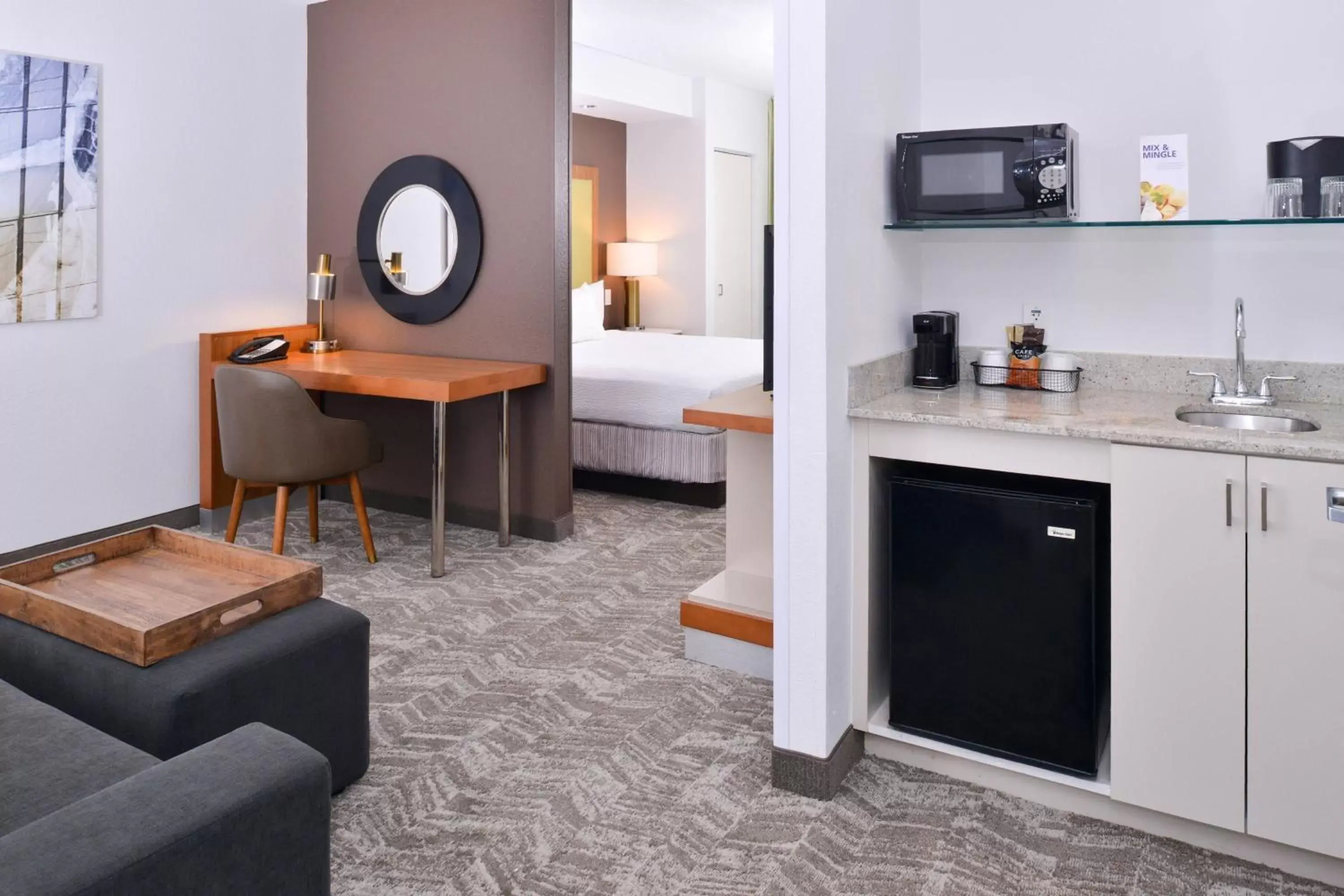 Photo of the whole room, Kitchen/Kitchenette in SpringHill Suites Fairfax Fair Oaks