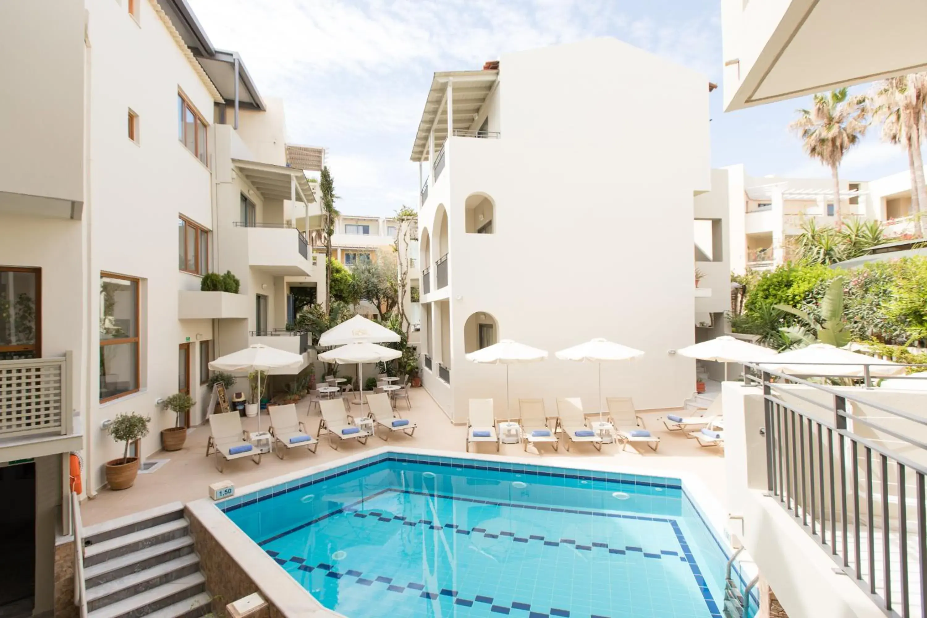 Balcony/Terrace, Swimming Pool in Anita Beach Hotel