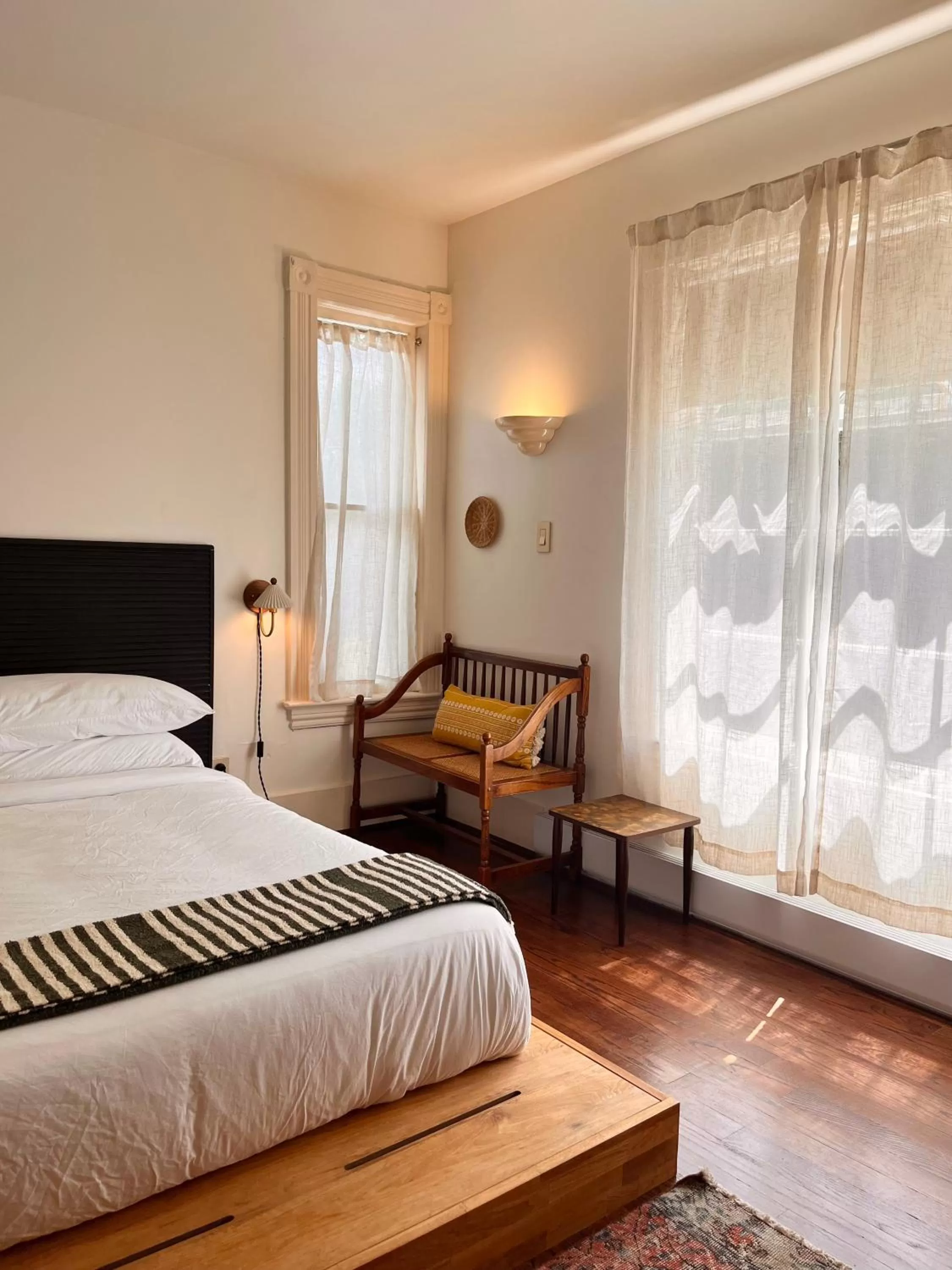 Bedroom, Bed in Eastwind Hotel Lake Placid