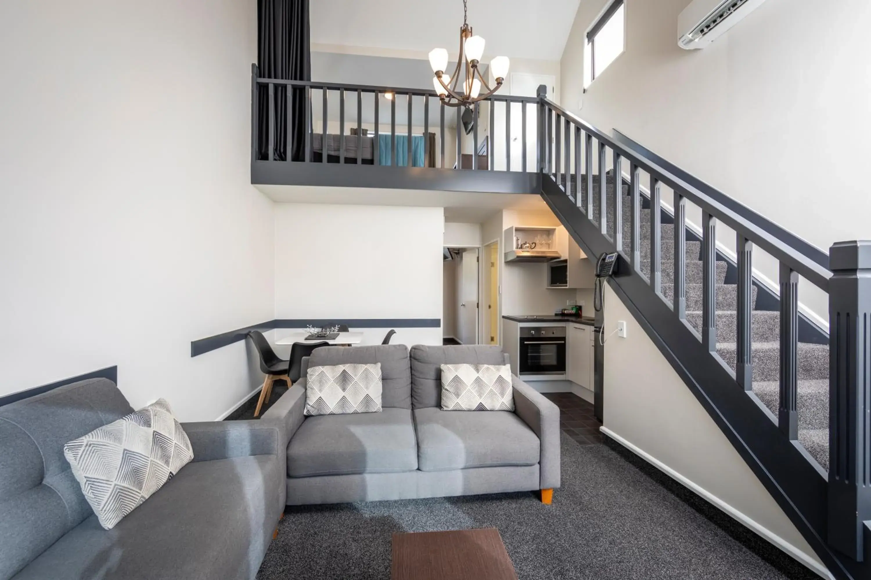 Living room, Seating Area in Ashford Motor Lodge