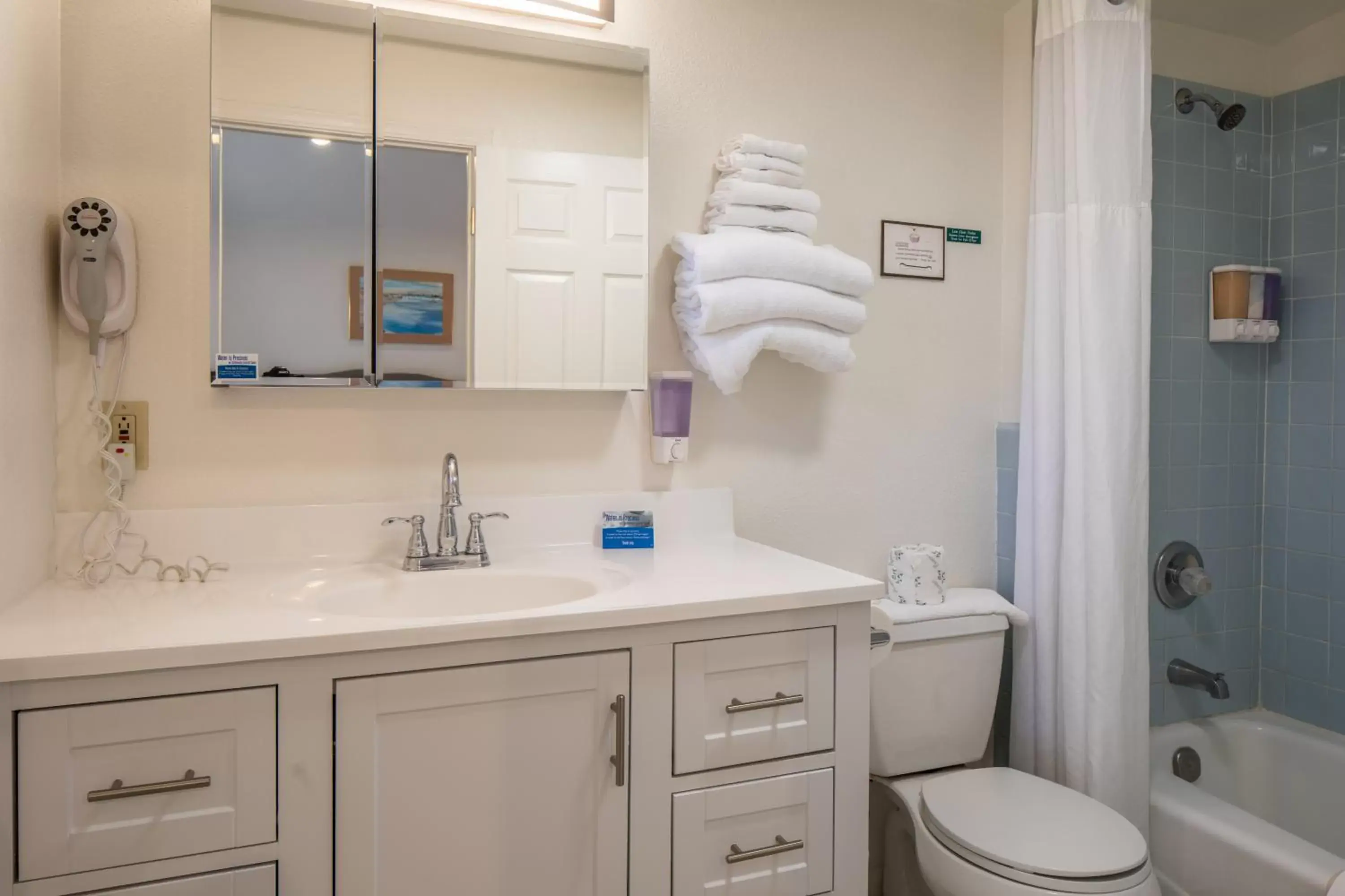 Bathroom in Andril Fireplace Cottages