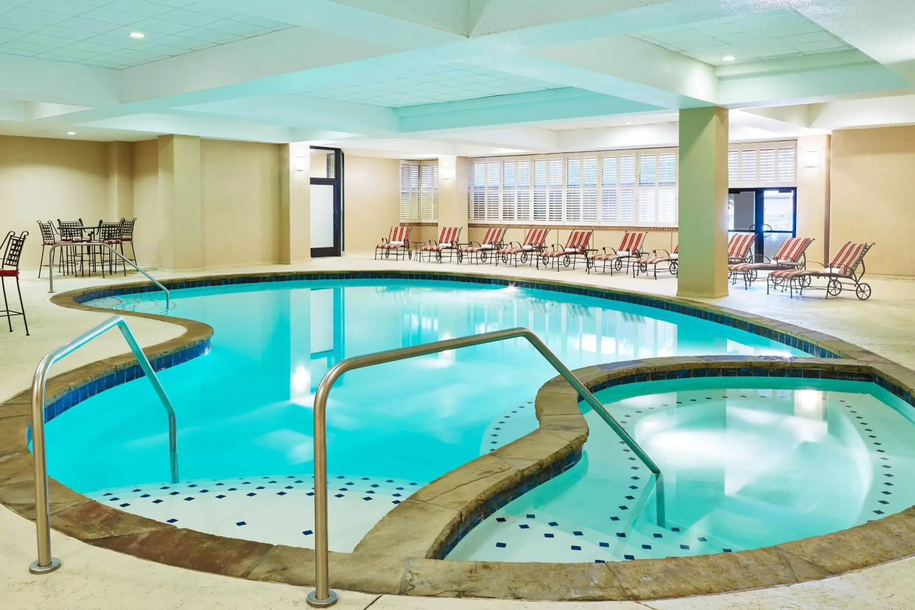 Swimming Pool in Sheraton Fort Worth Downtown Hotel
