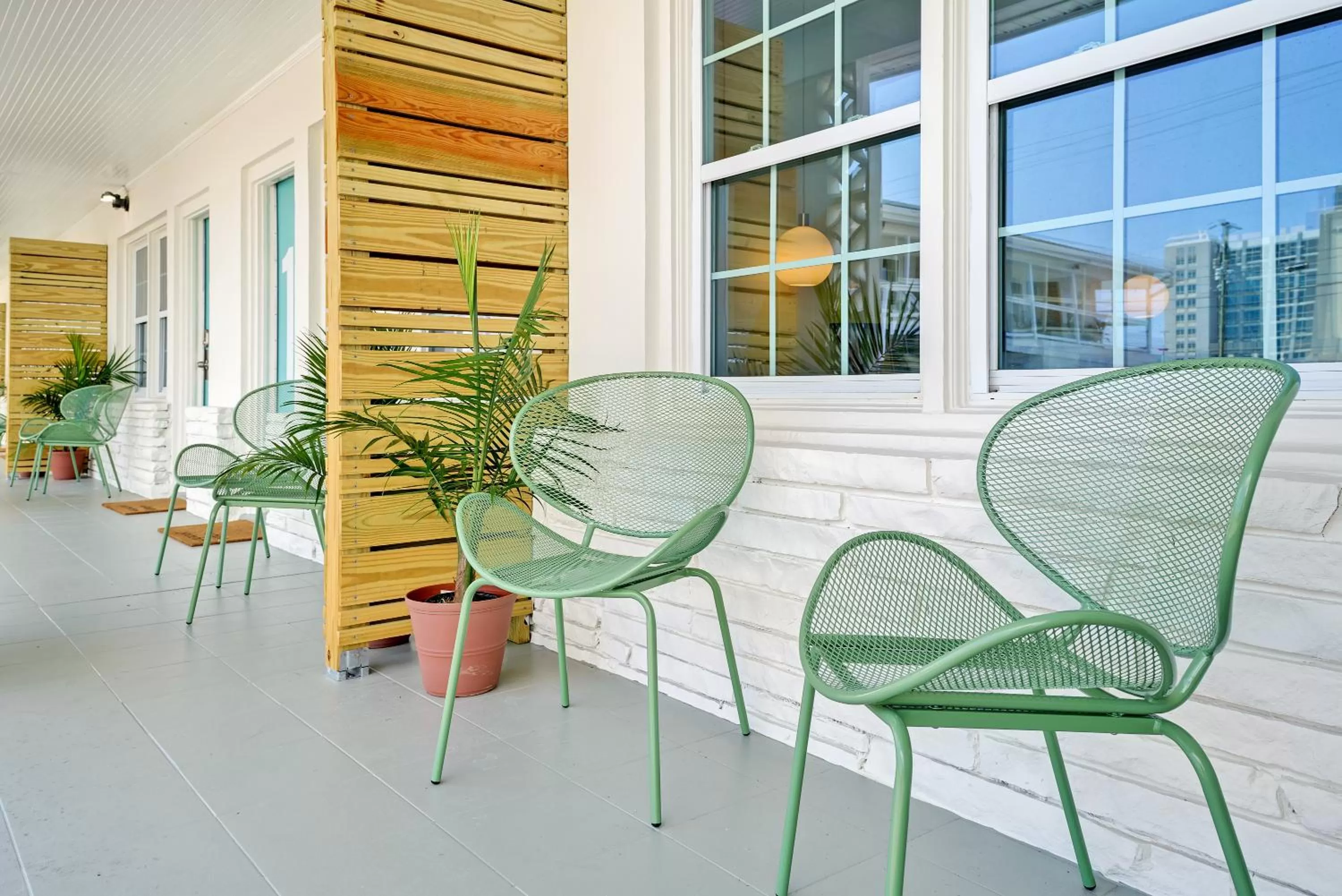 Day in The Starlite Inn