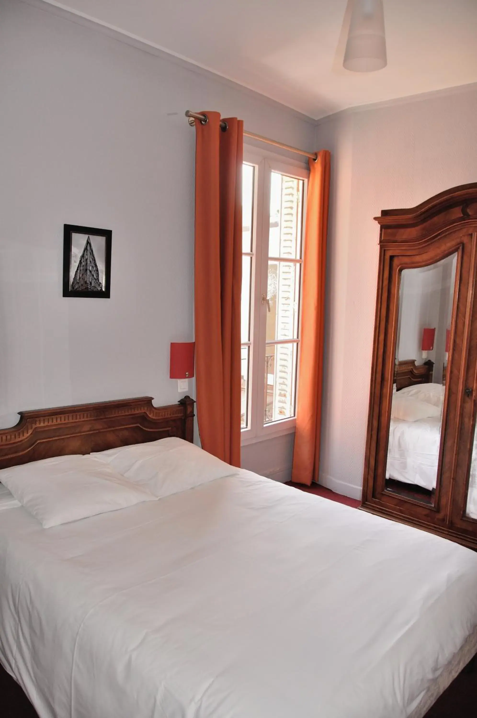 Bed in Hôtel Verlaine