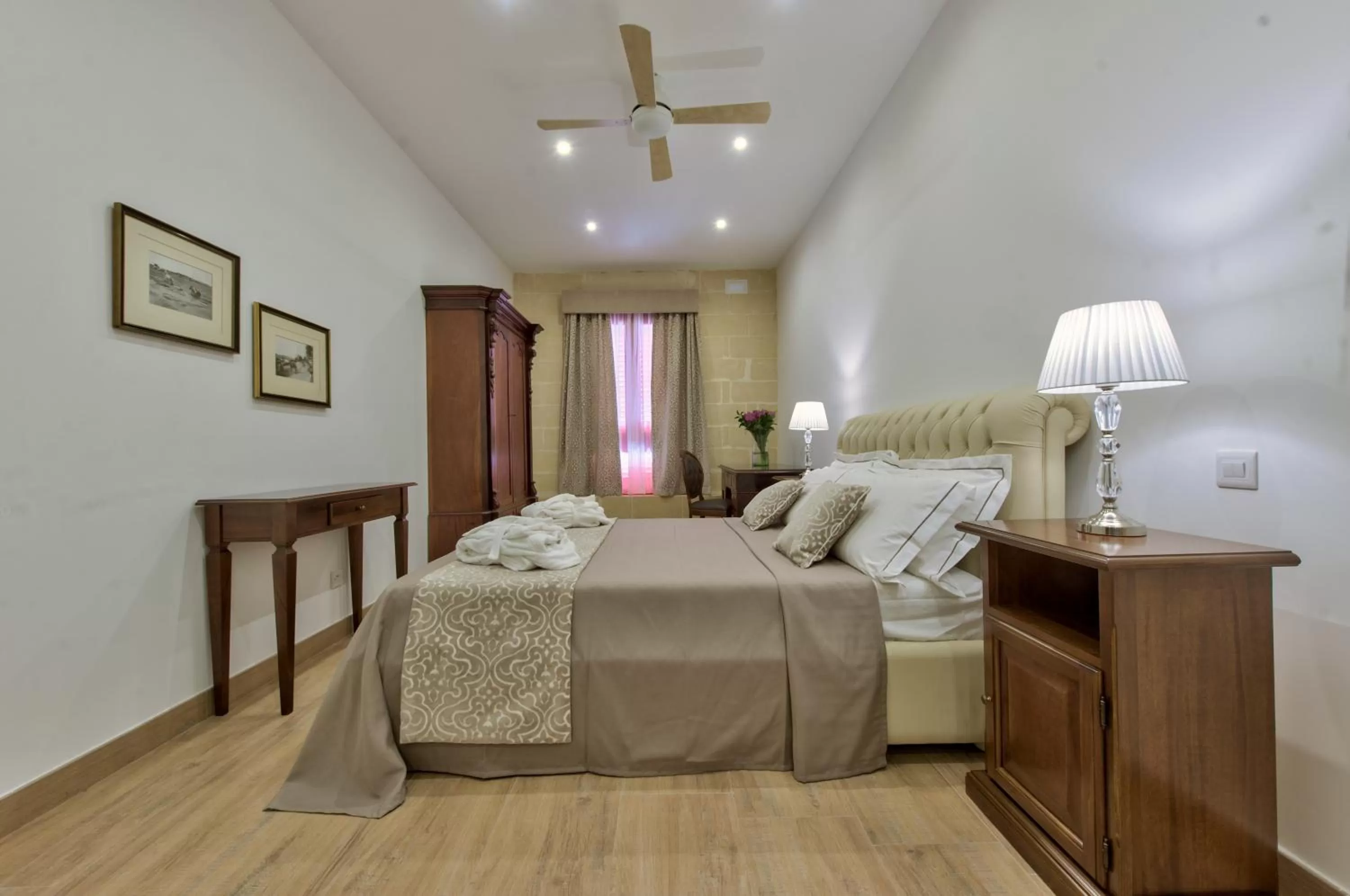 Bed in Palazzo Violetta