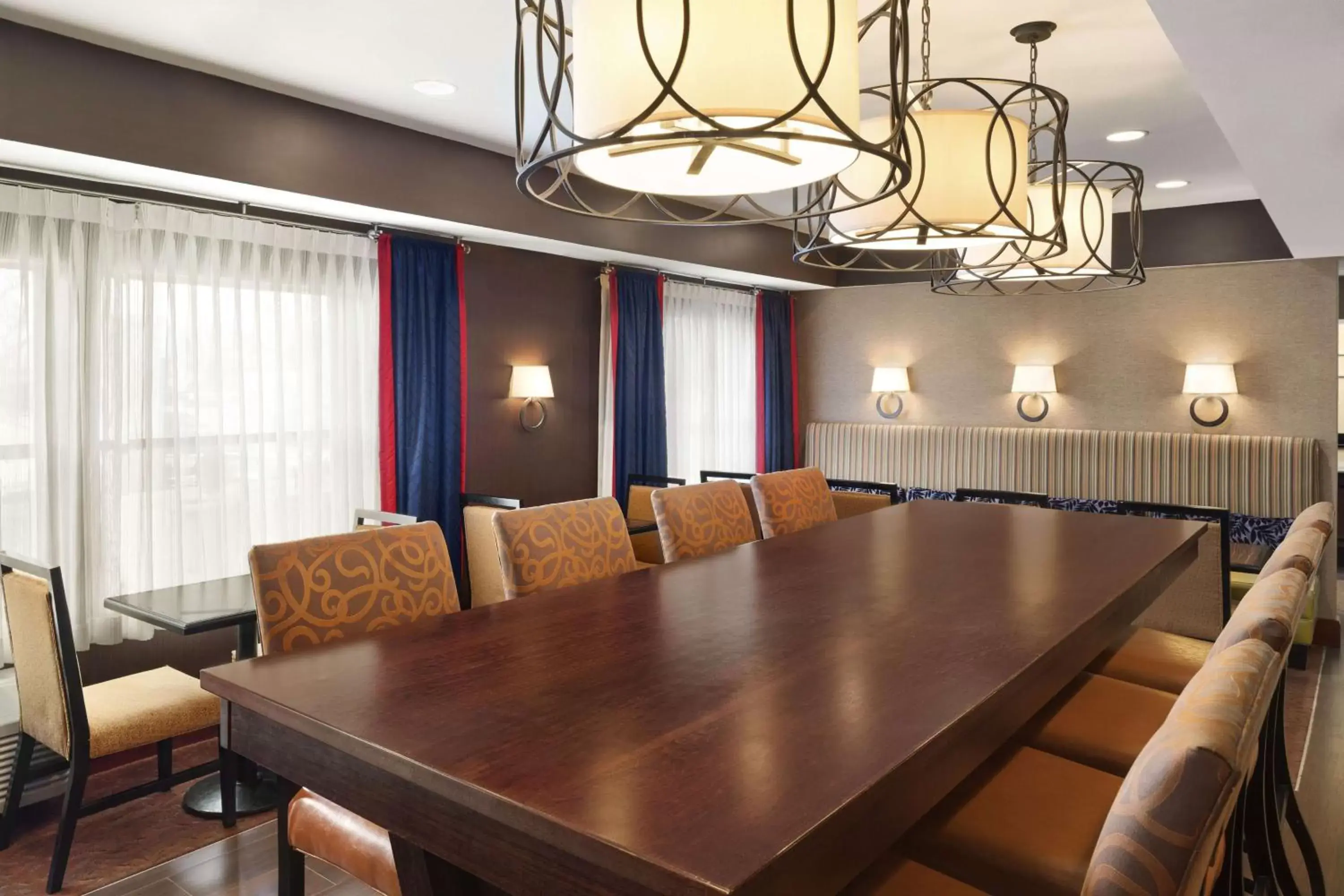 Lobby or reception in Hampton Inn Findlay