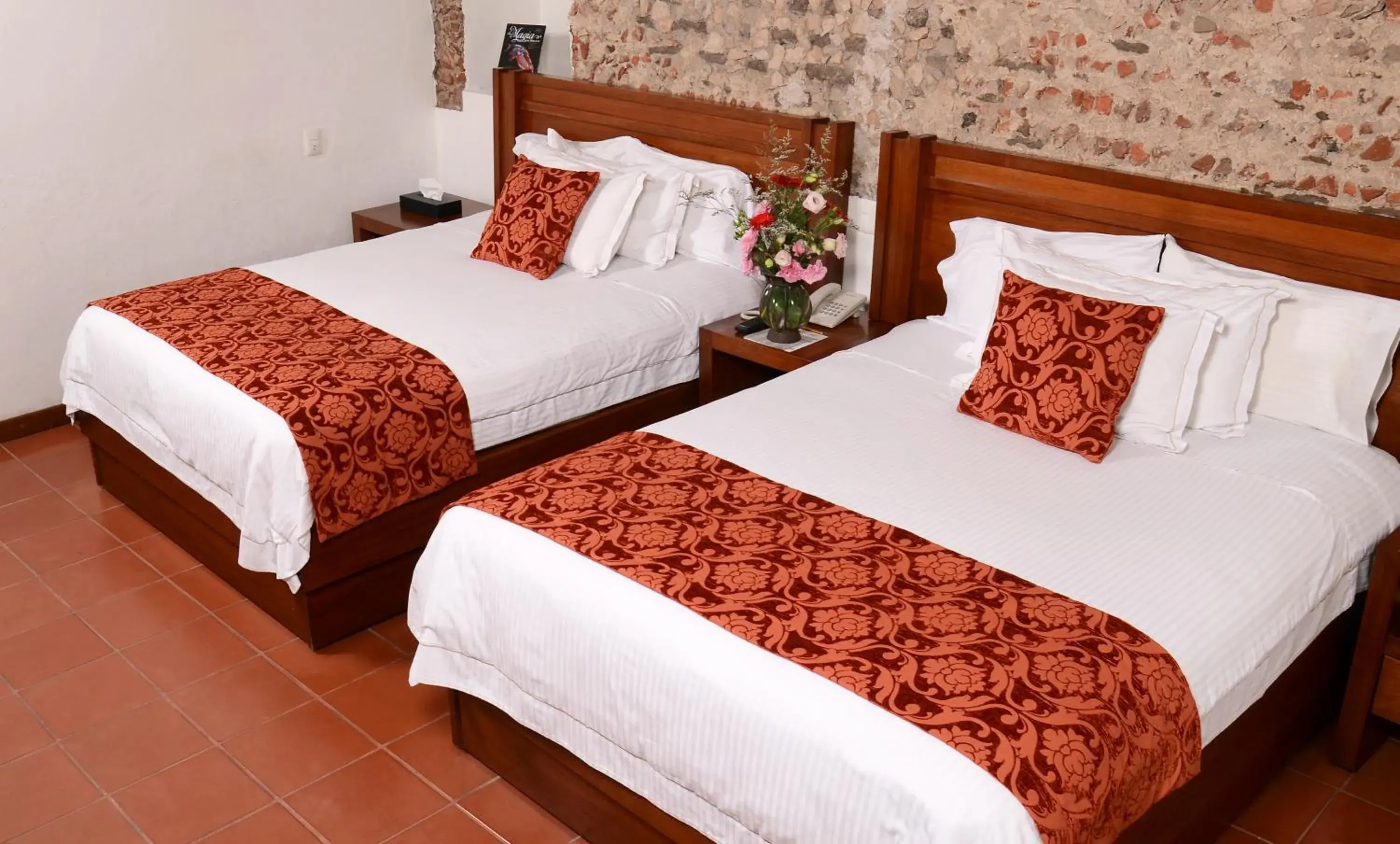 Bed in El Serafin Hotel Boutique