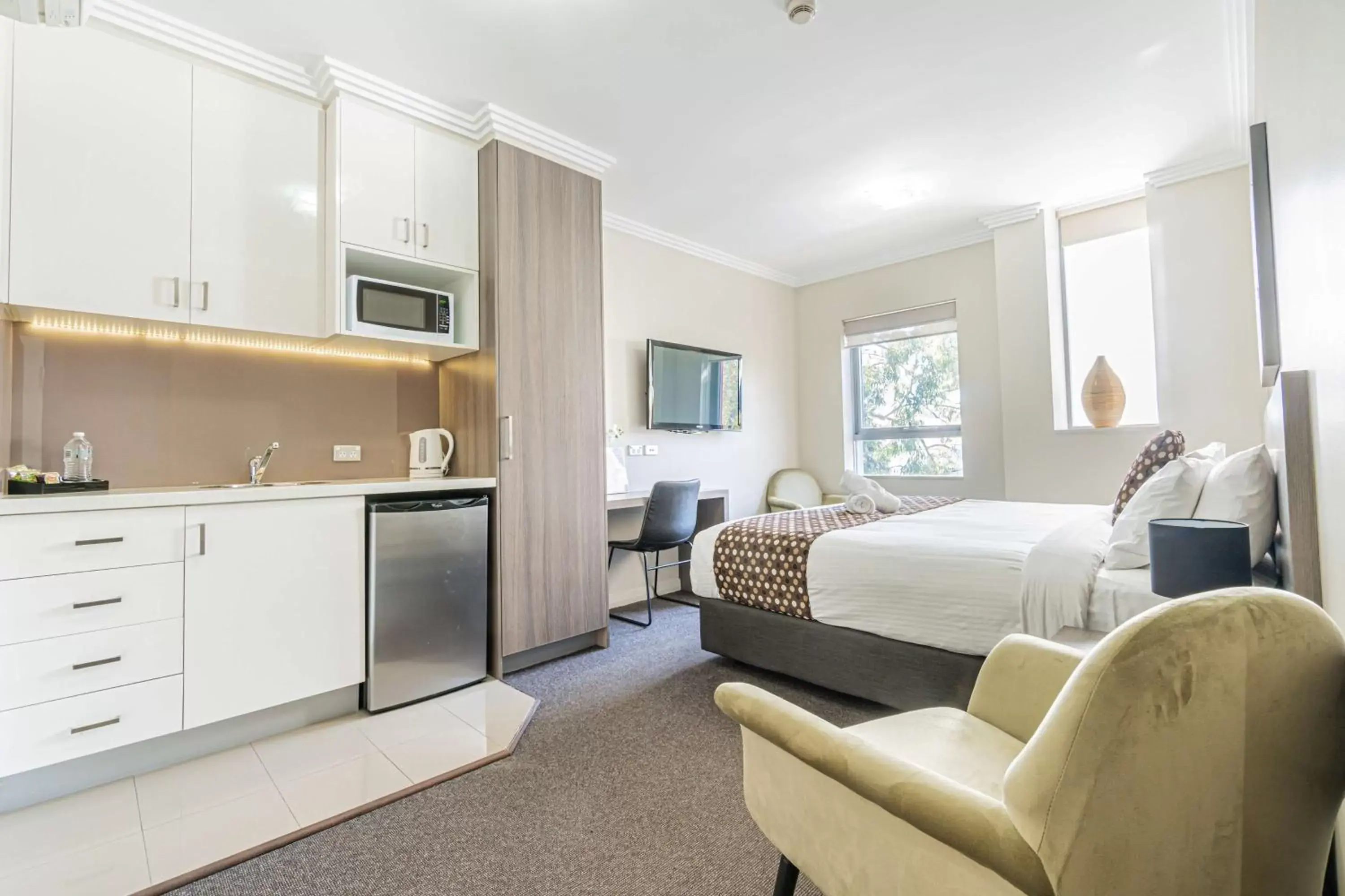Bedroom in Best Western Plus Camperdown Suites
