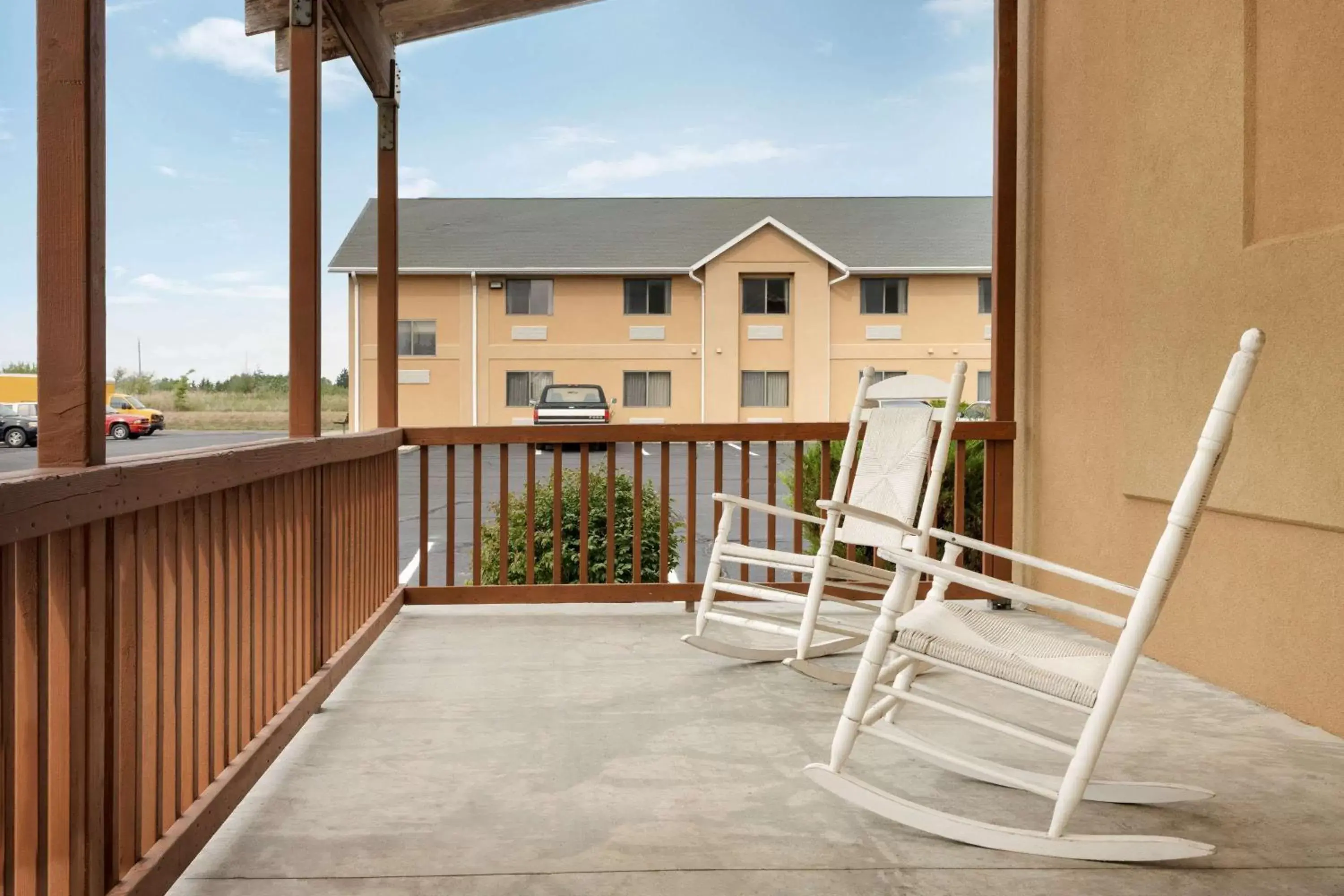 Patio, Balcony/Terrace in Travelodge by Wyndham Marysville