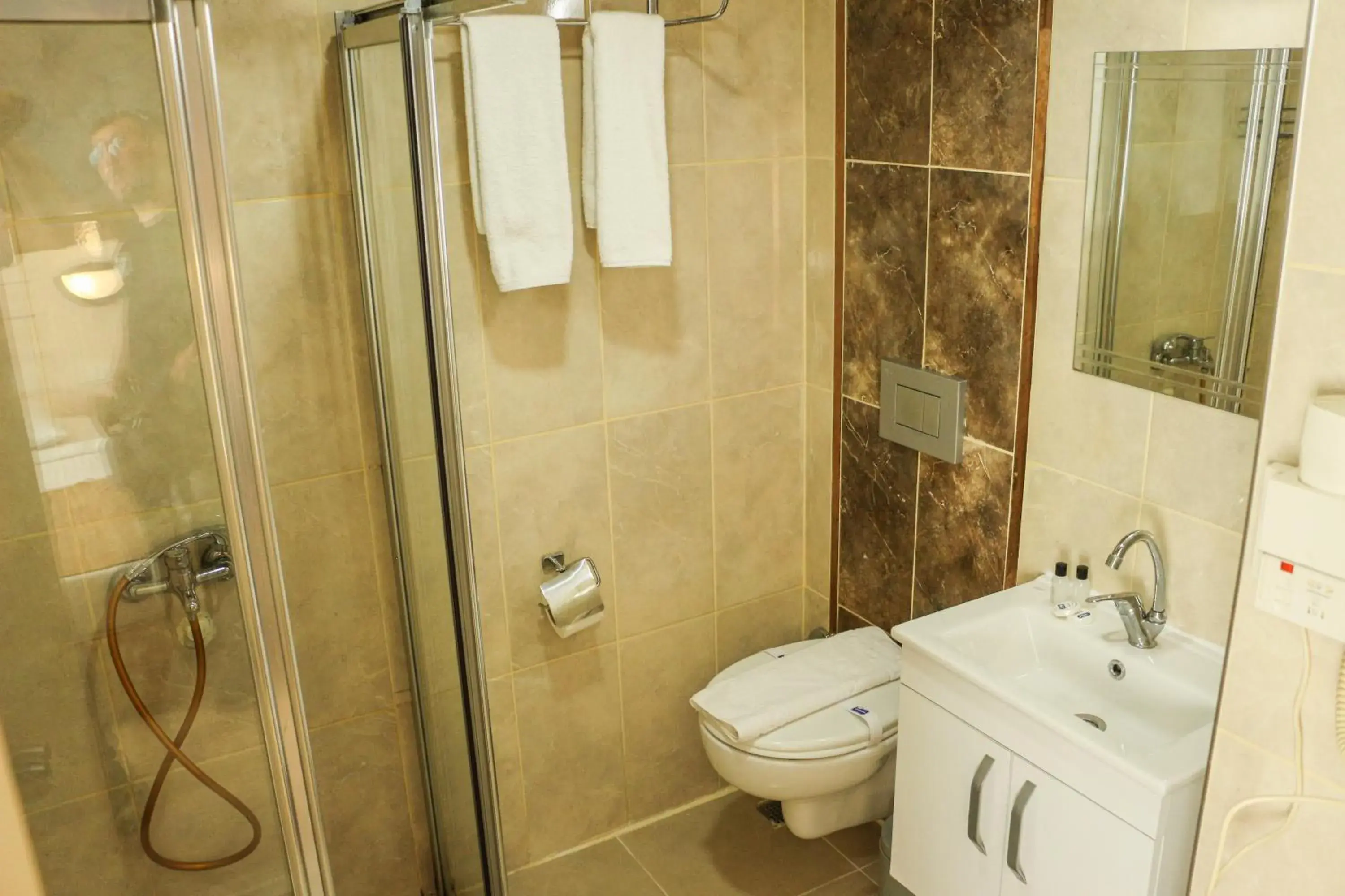 Bathroom in Hawaii Suite Beach Hotel