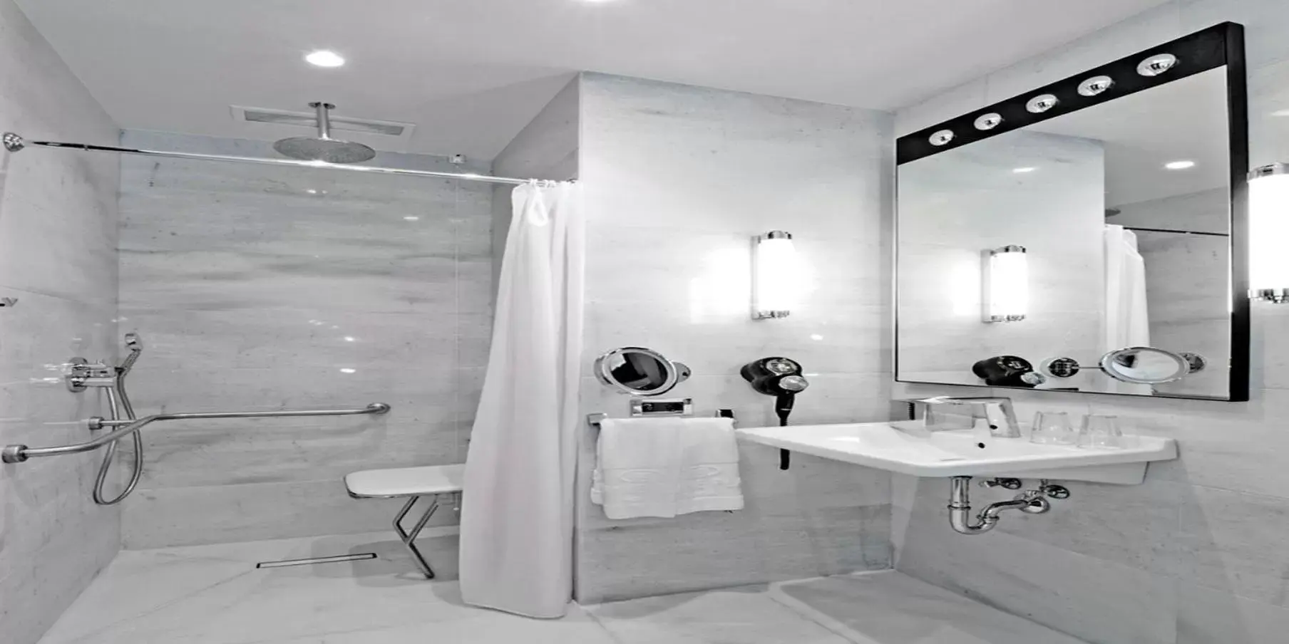 Bathroom in Crowne Plaza Bursa Convention Center & Thermal Spa, an IHG Hotel